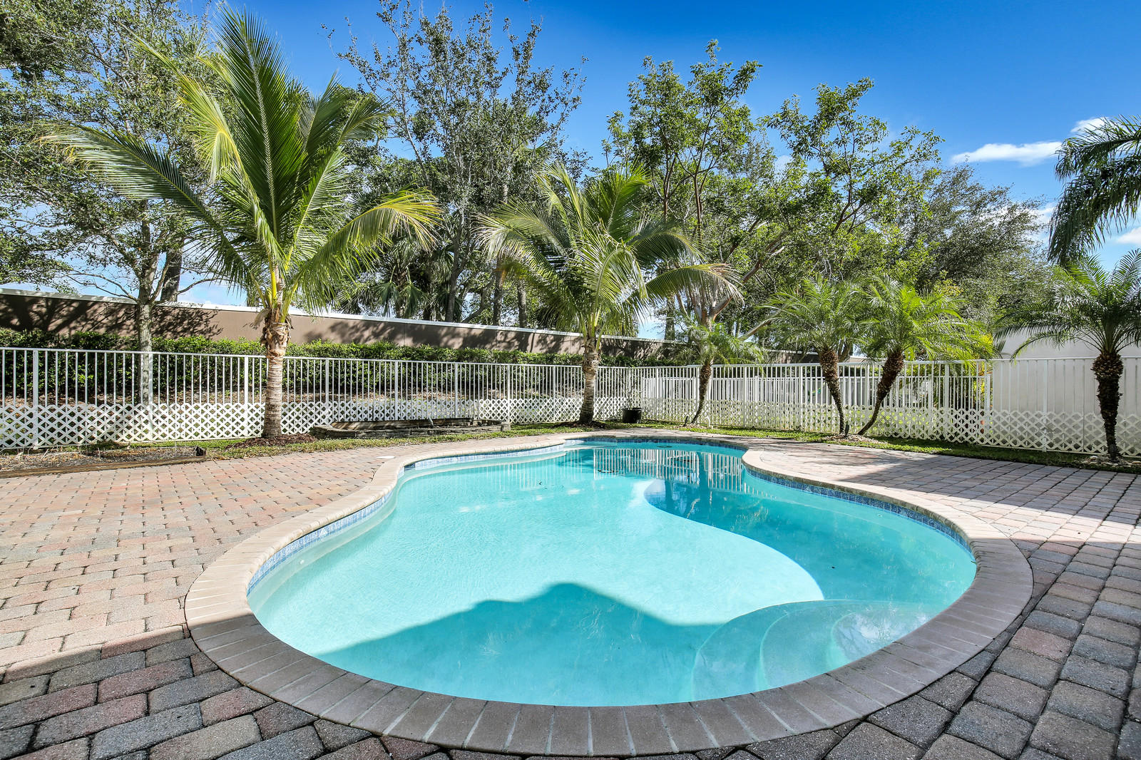 Magnolia - Residential