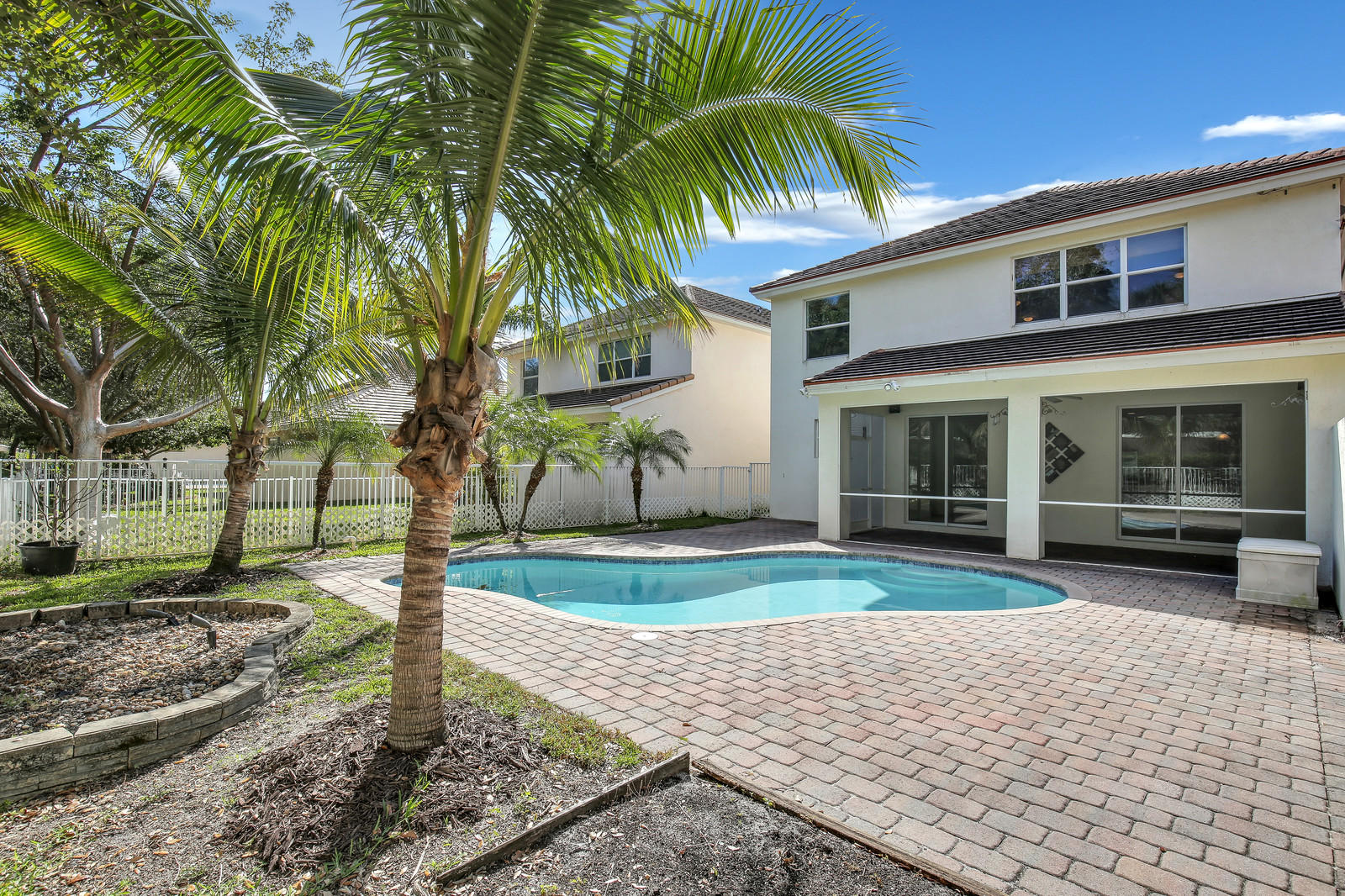 Magnolia - Residential