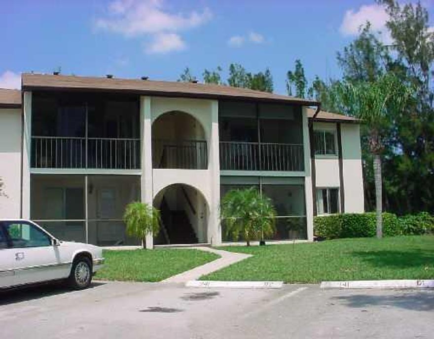 Popular Gated Community. Lovely1 Bedroom condo with separate laundry room & screened patio. Walk to pool & tennis