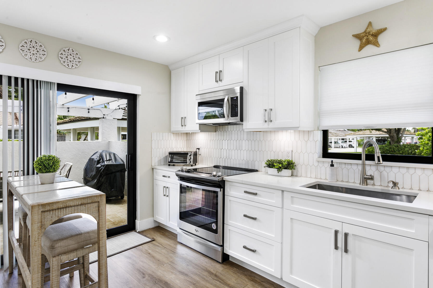 WINDWARD AT JONATHANS LANDING - Residential