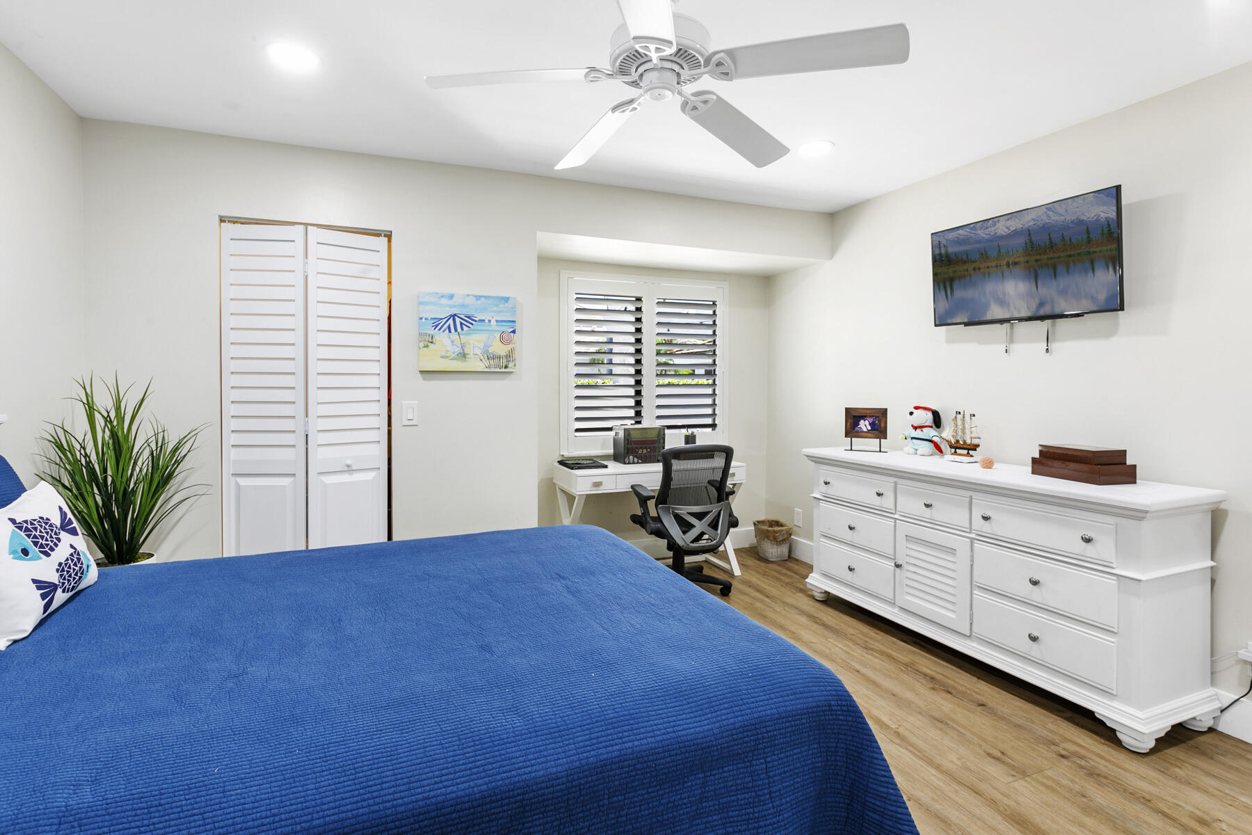 WINDWARD AT JONATHANS LANDING - Residential