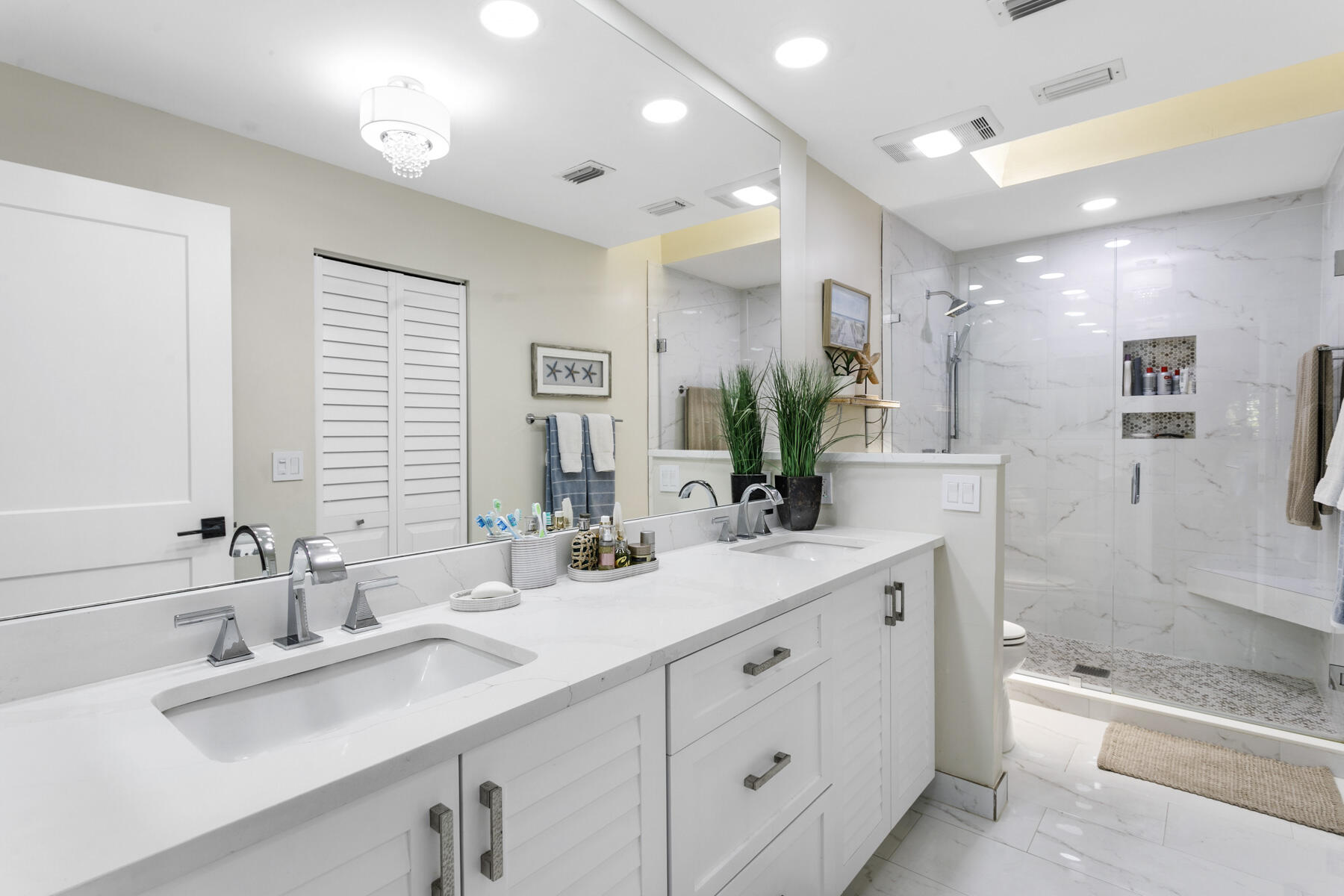 WINDWARD AT JONATHANS LANDING - Residential