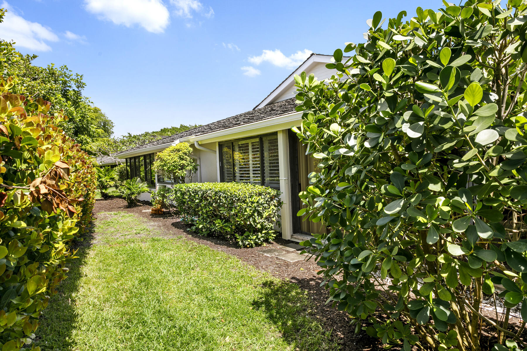 WINDWARD AT JONATHANS LANDING - Residential