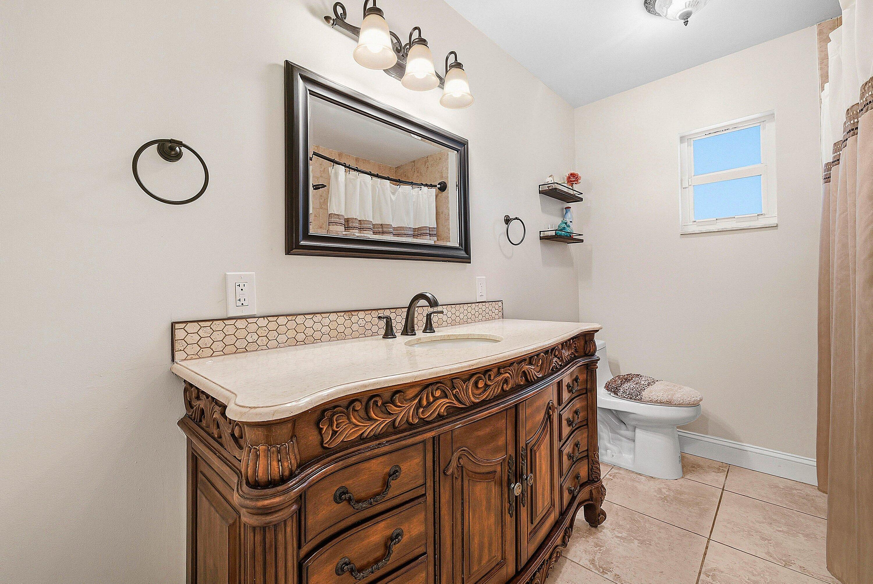 ISLAND ESTATES - Residential