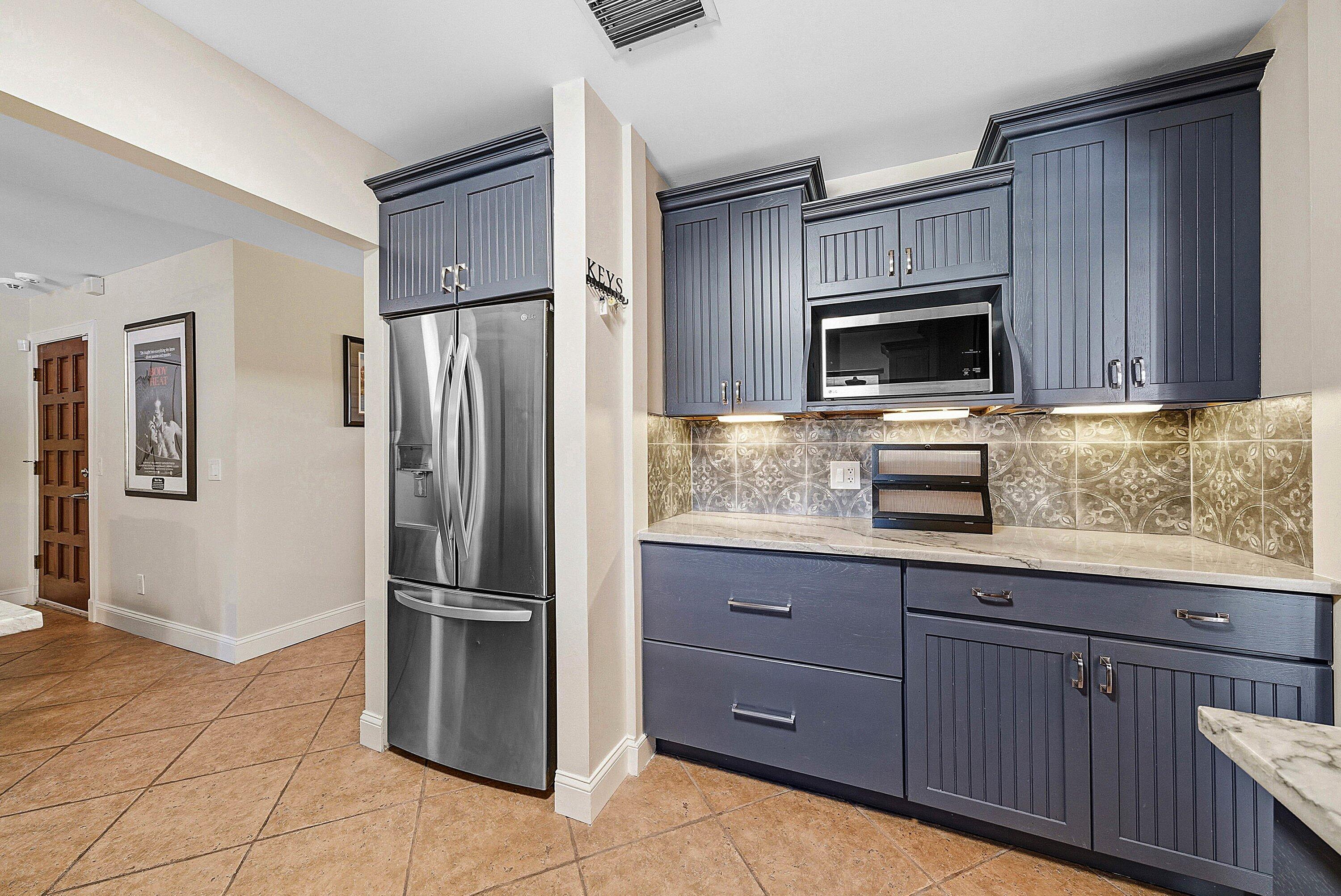 ISLAND ESTATES - Residential