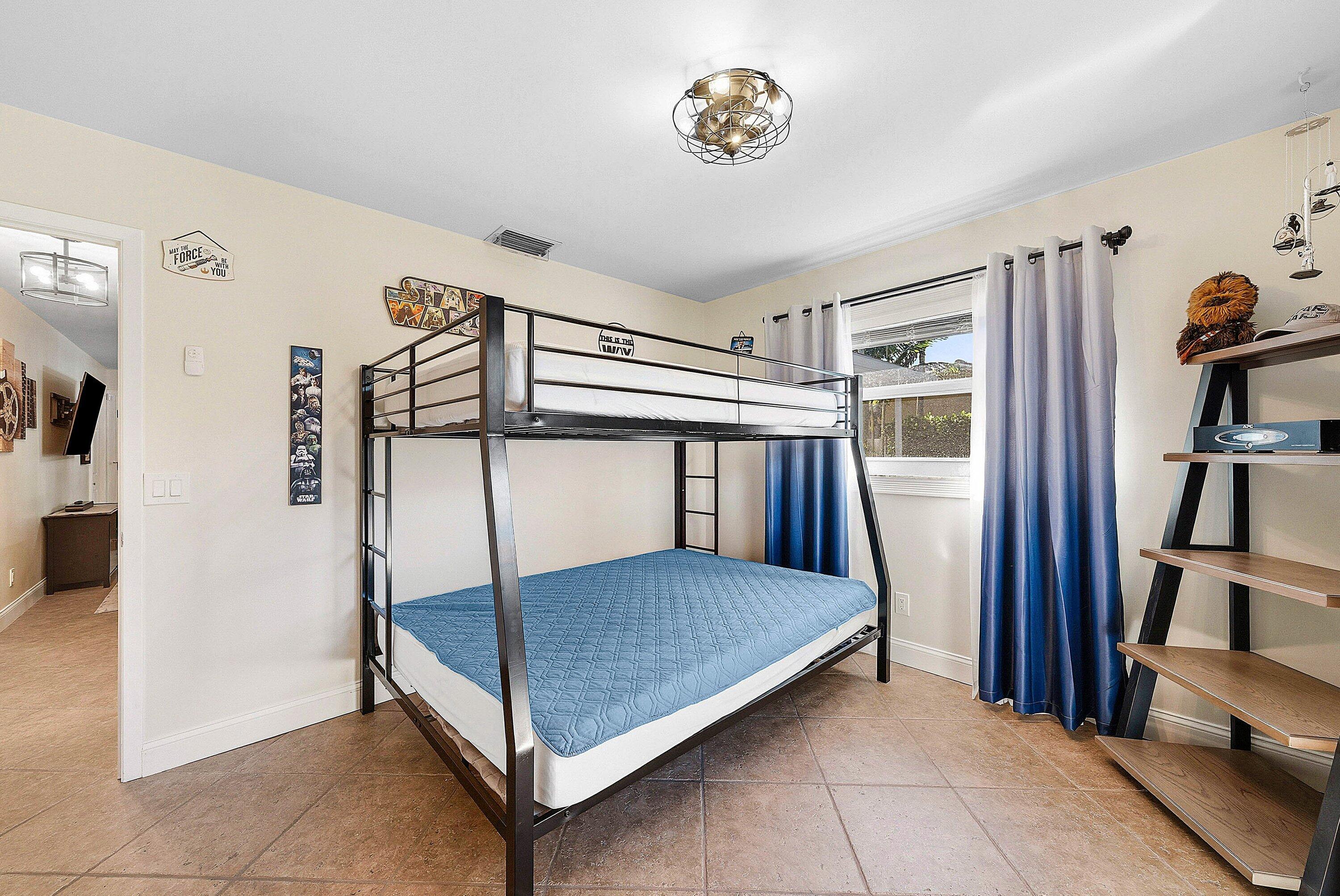 ISLAND ESTATES - Residential