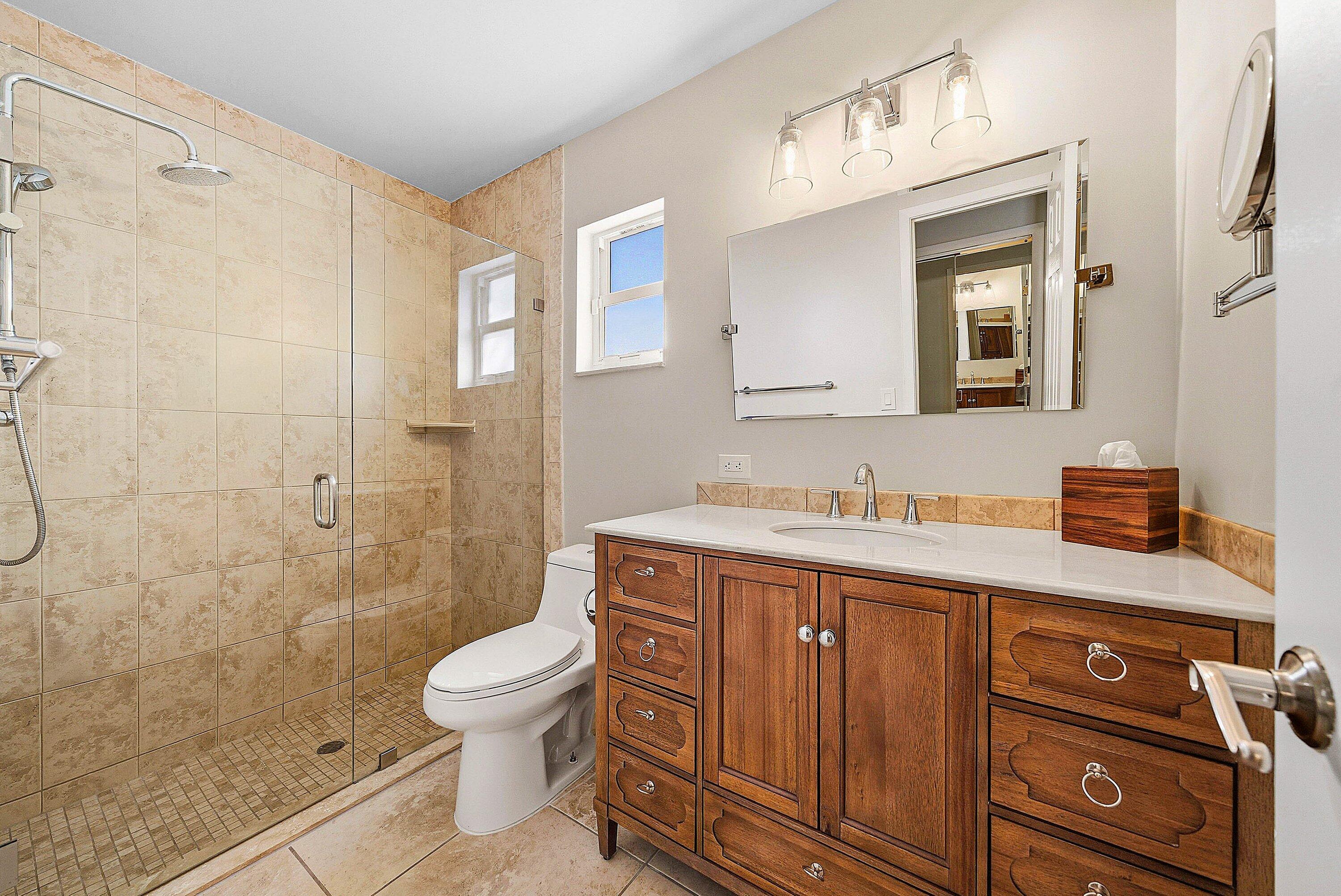 ISLAND ESTATES - Residential