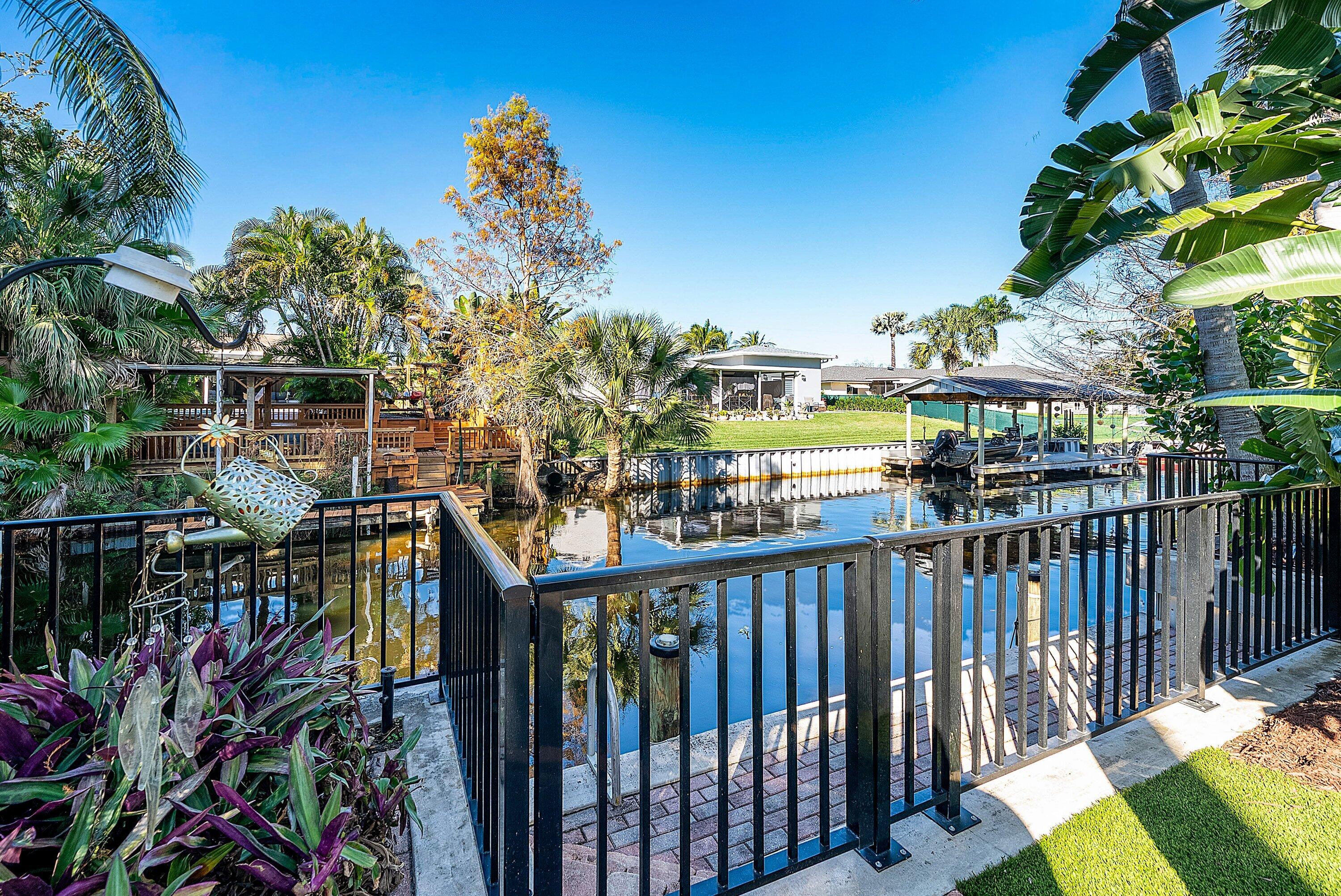 ISLAND ESTATES - Residential