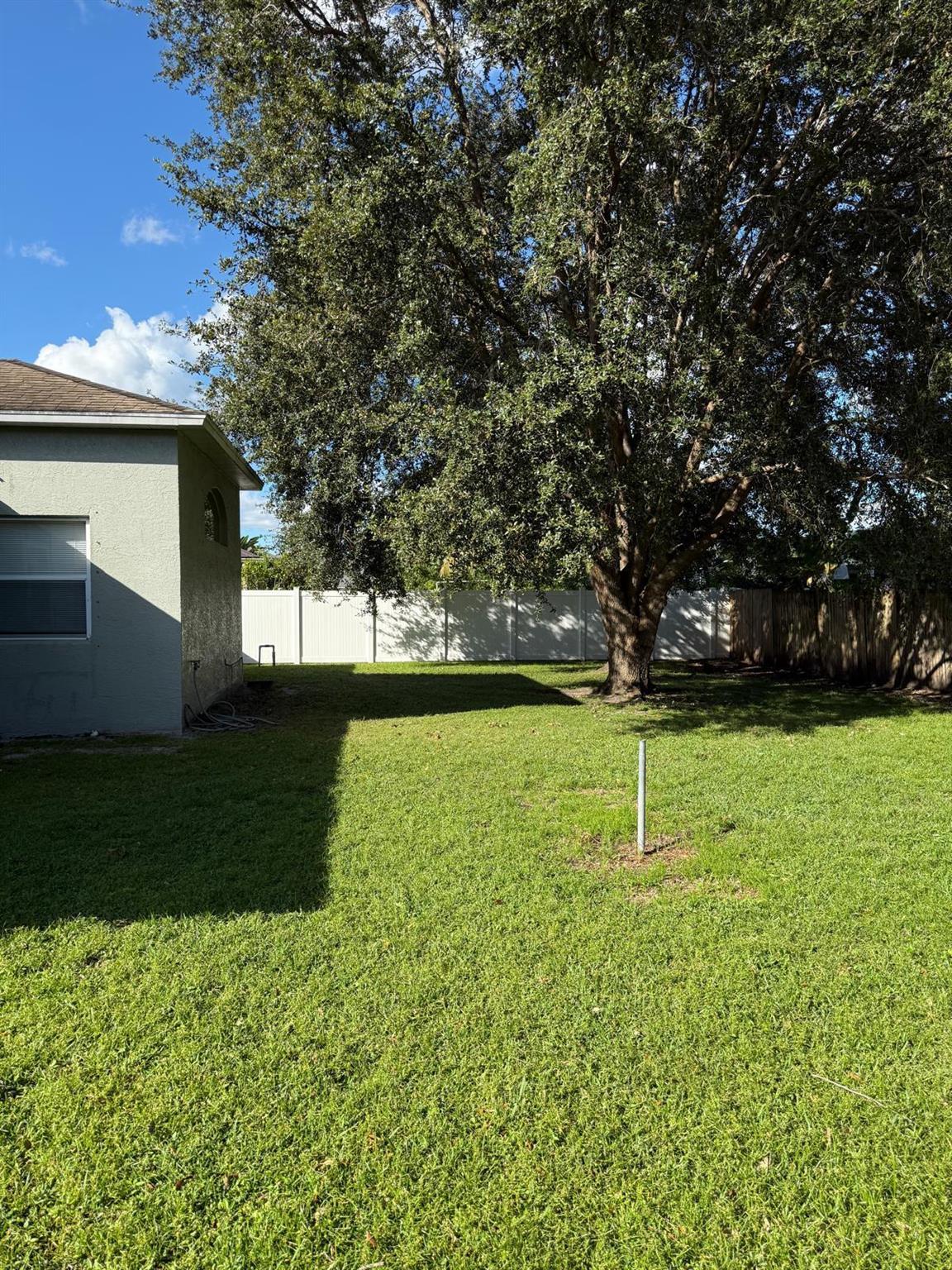 PORT ST LUCIE SECTION 7 - Residential Lease
