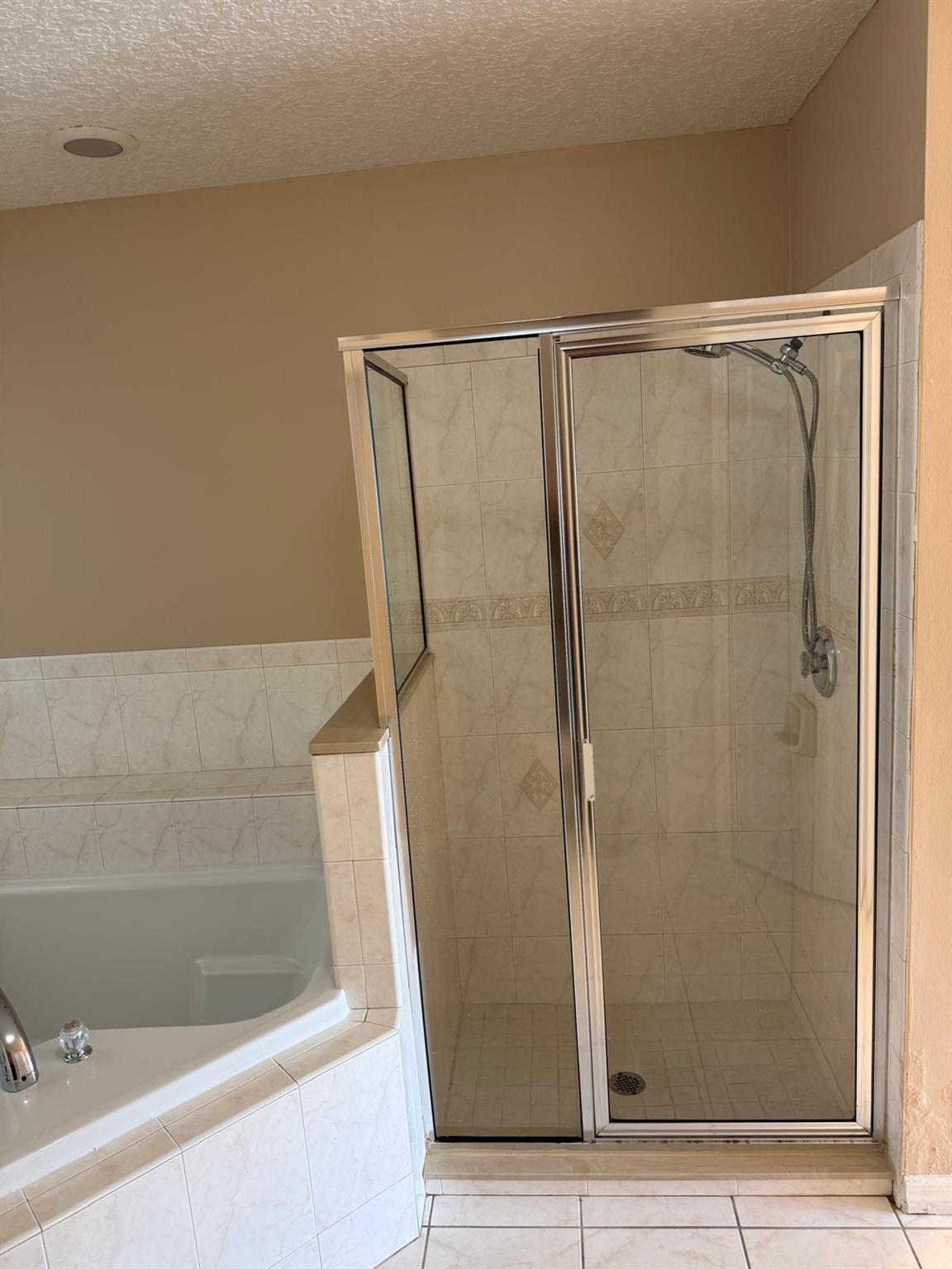 PORT ST LUCIE SECTION 7 - Residential Lease