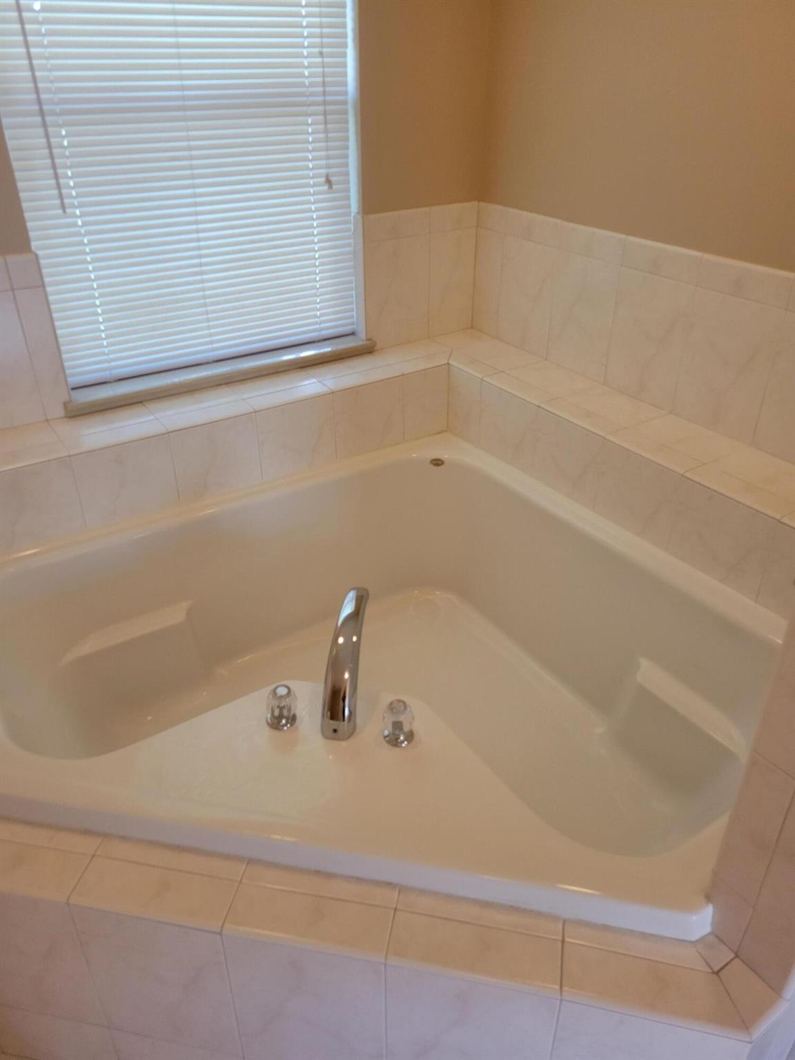 PORT ST LUCIE SECTION 7 - Residential Lease