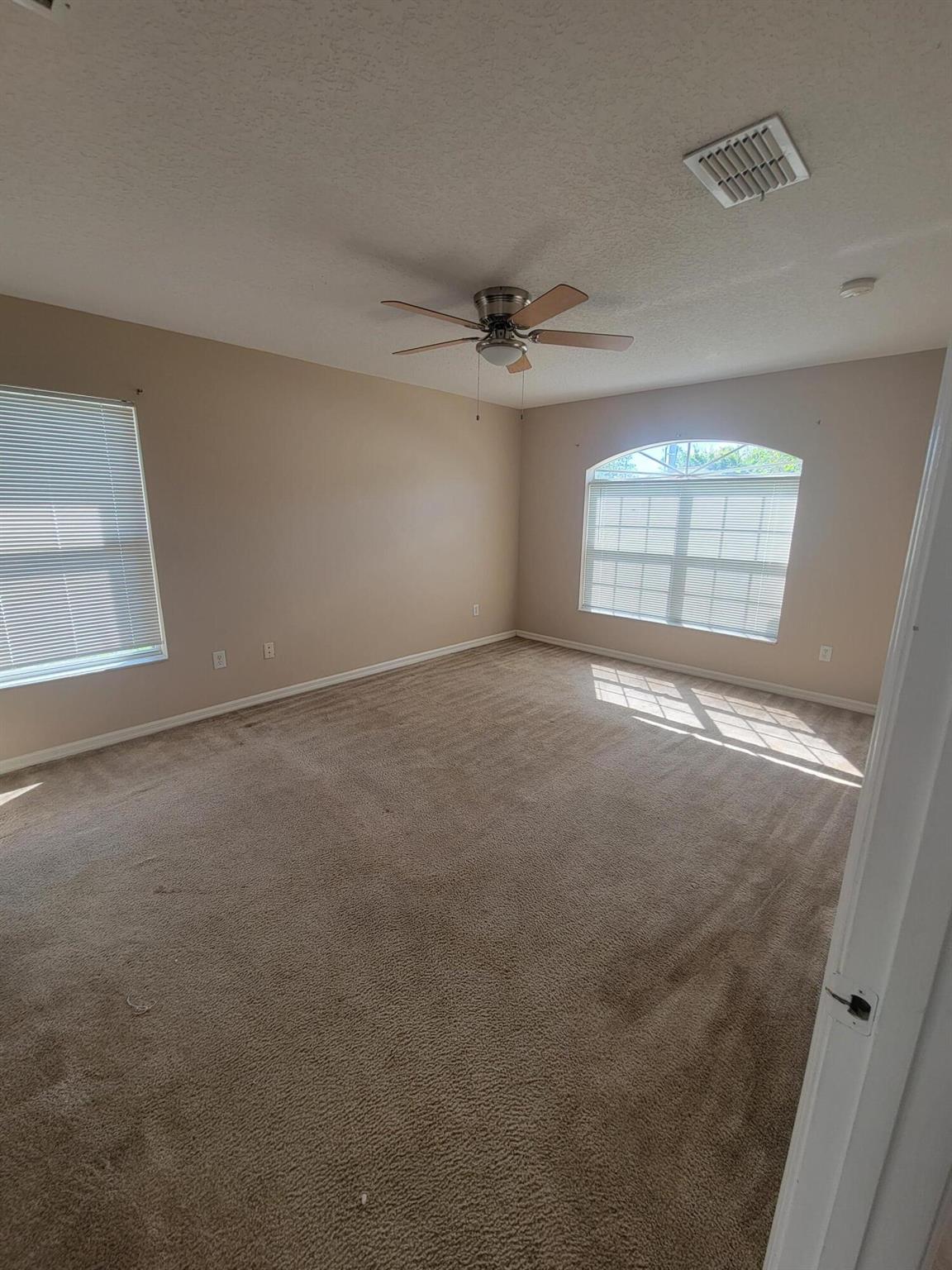 PORT ST LUCIE SECTION 7 - Residential Lease