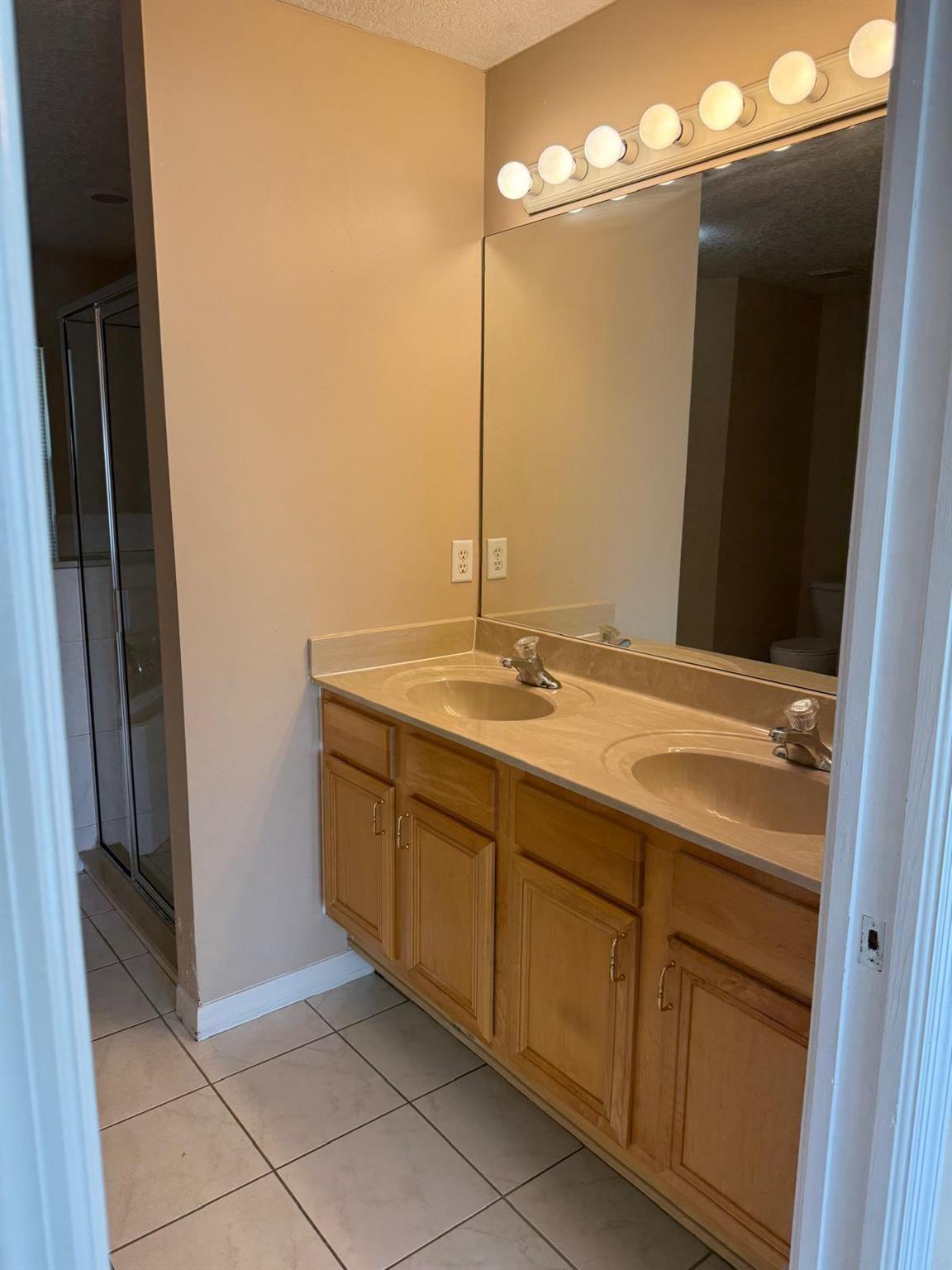 PORT ST LUCIE SECTION 7 - Residential Lease