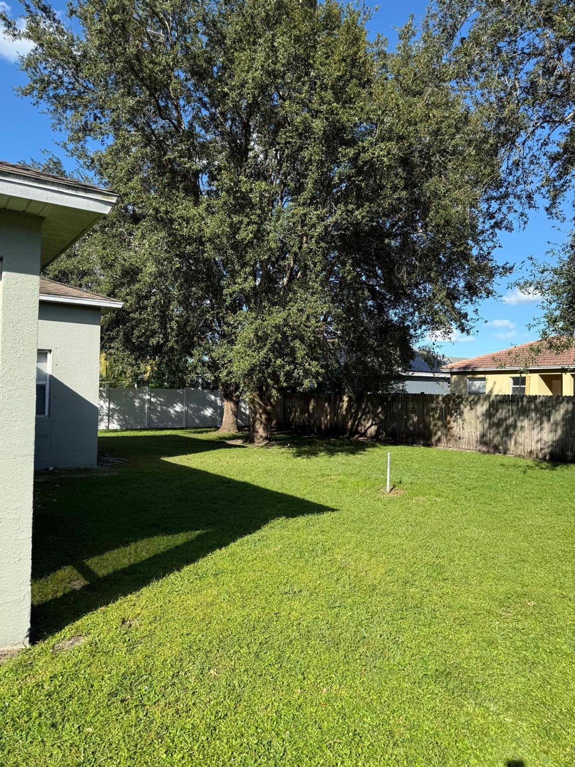 PORT ST LUCIE SECTION 7 - Residential Lease