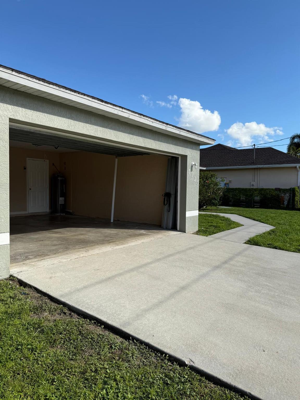 PORT ST LUCIE SECTION 7 - Residential Lease