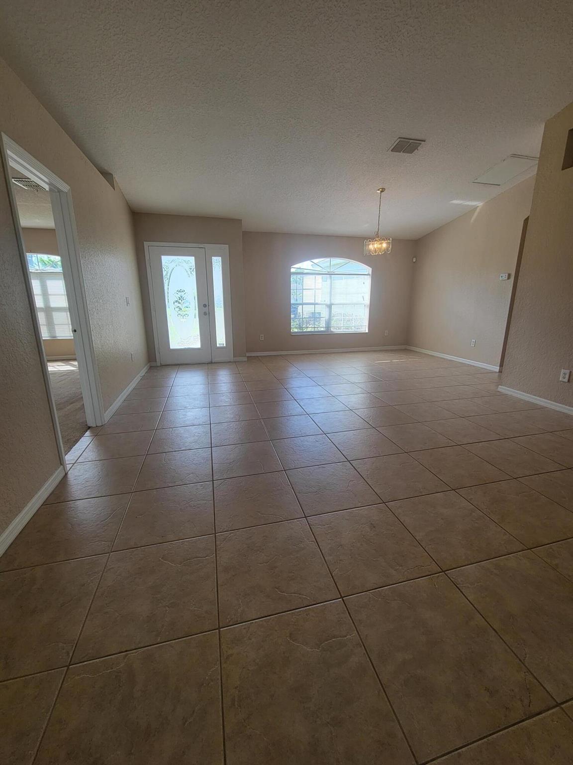 PORT ST LUCIE SECTION 7 - Residential Lease