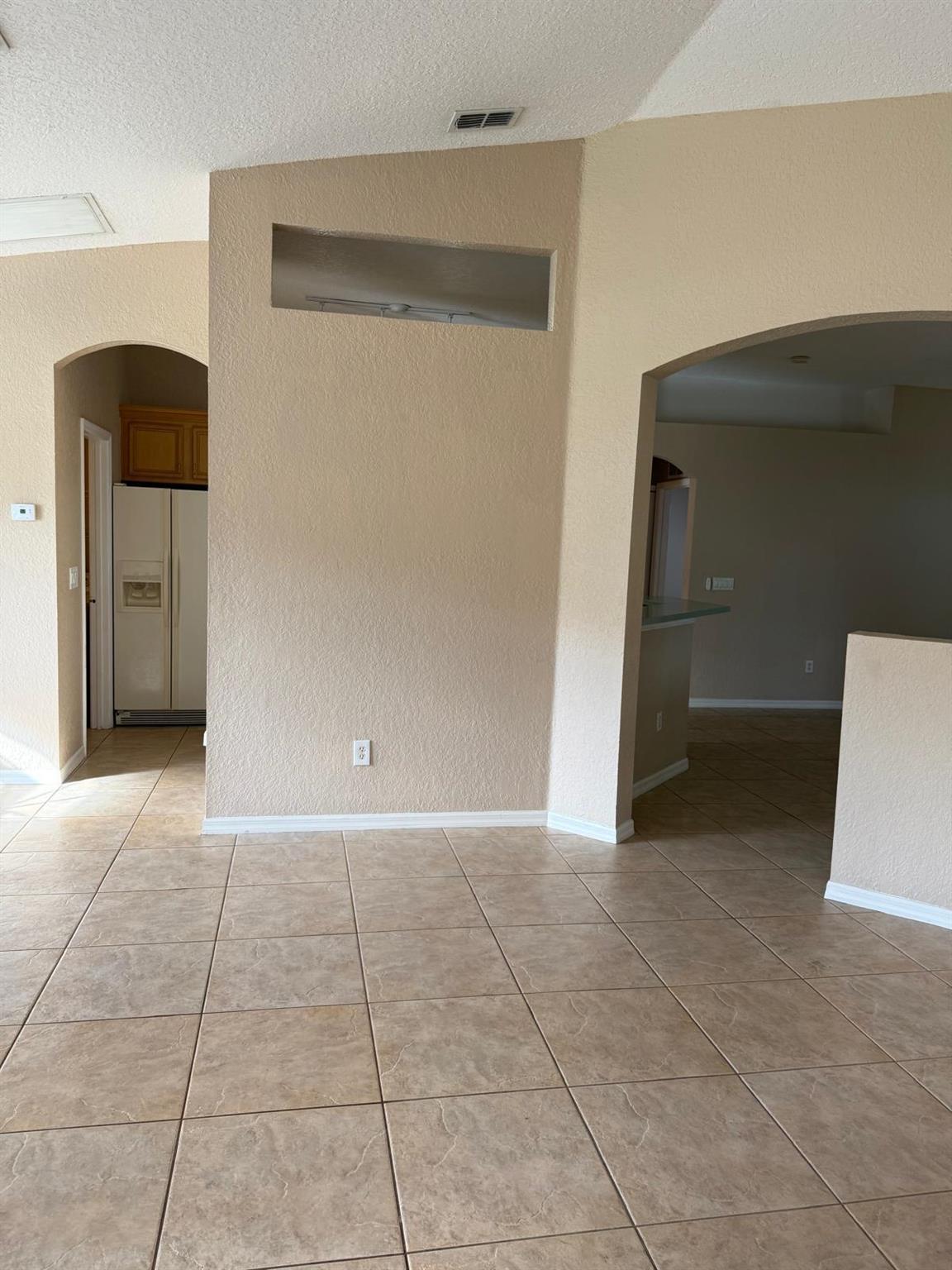 PORT ST LUCIE SECTION 7 - Residential Lease