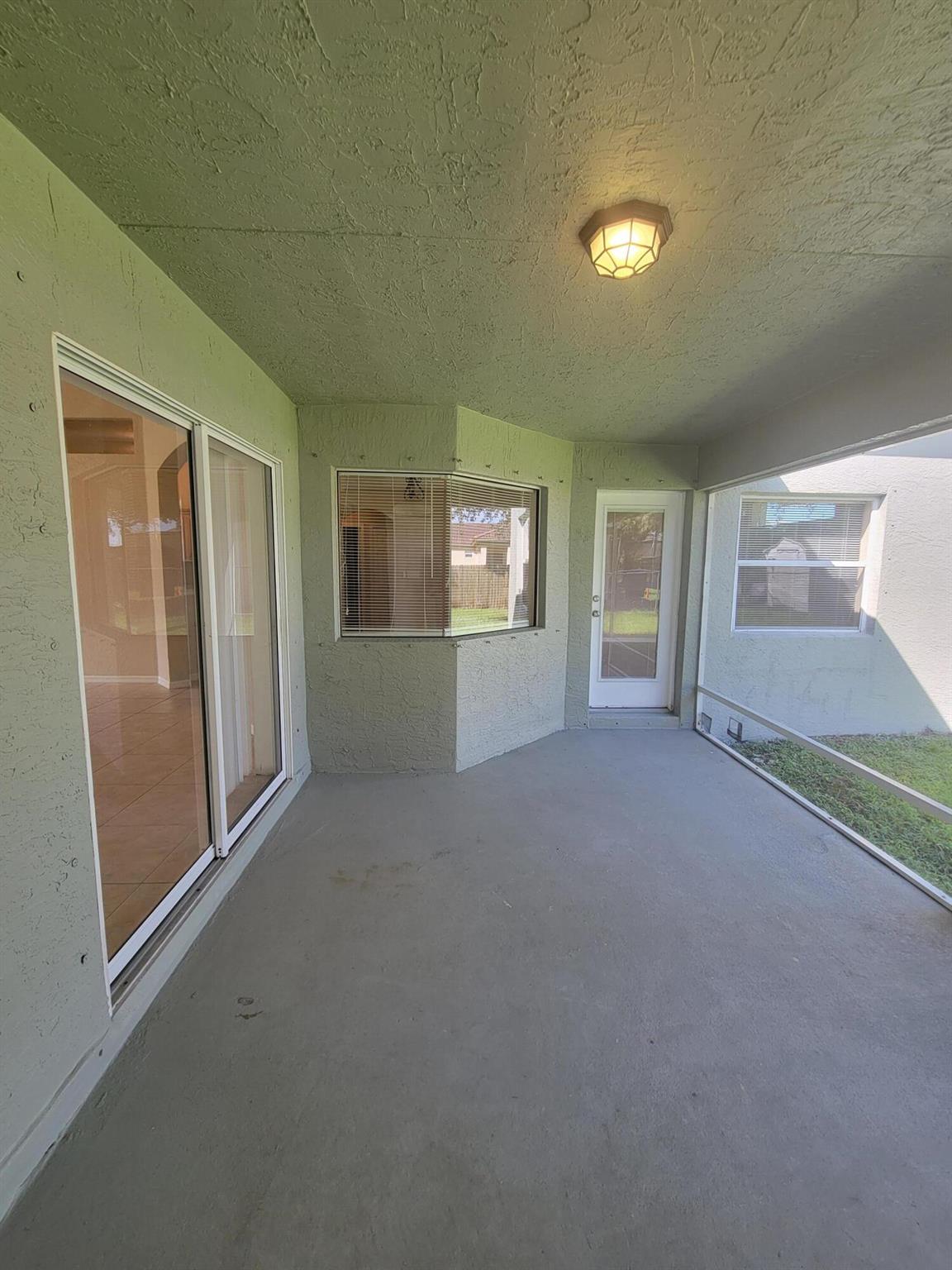 PORT ST LUCIE SECTION 7 - Residential Lease