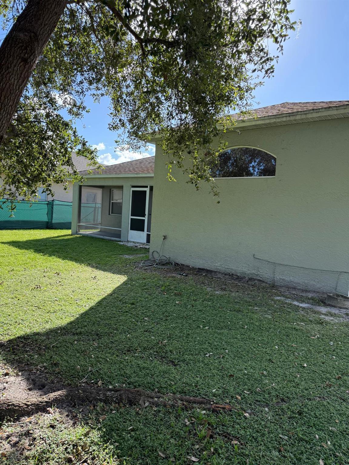 PORT ST LUCIE SECTION 7 - Residential Lease