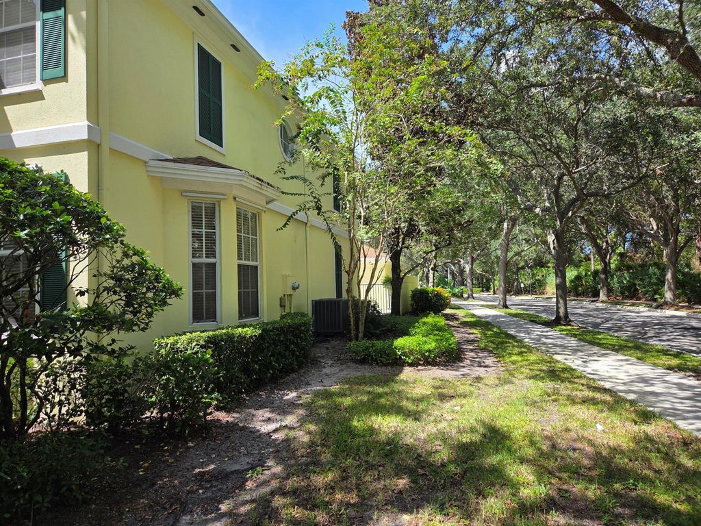 Photo of 155 Andover Drive, Jupiter, FL 33458 (MLS # R11115332)