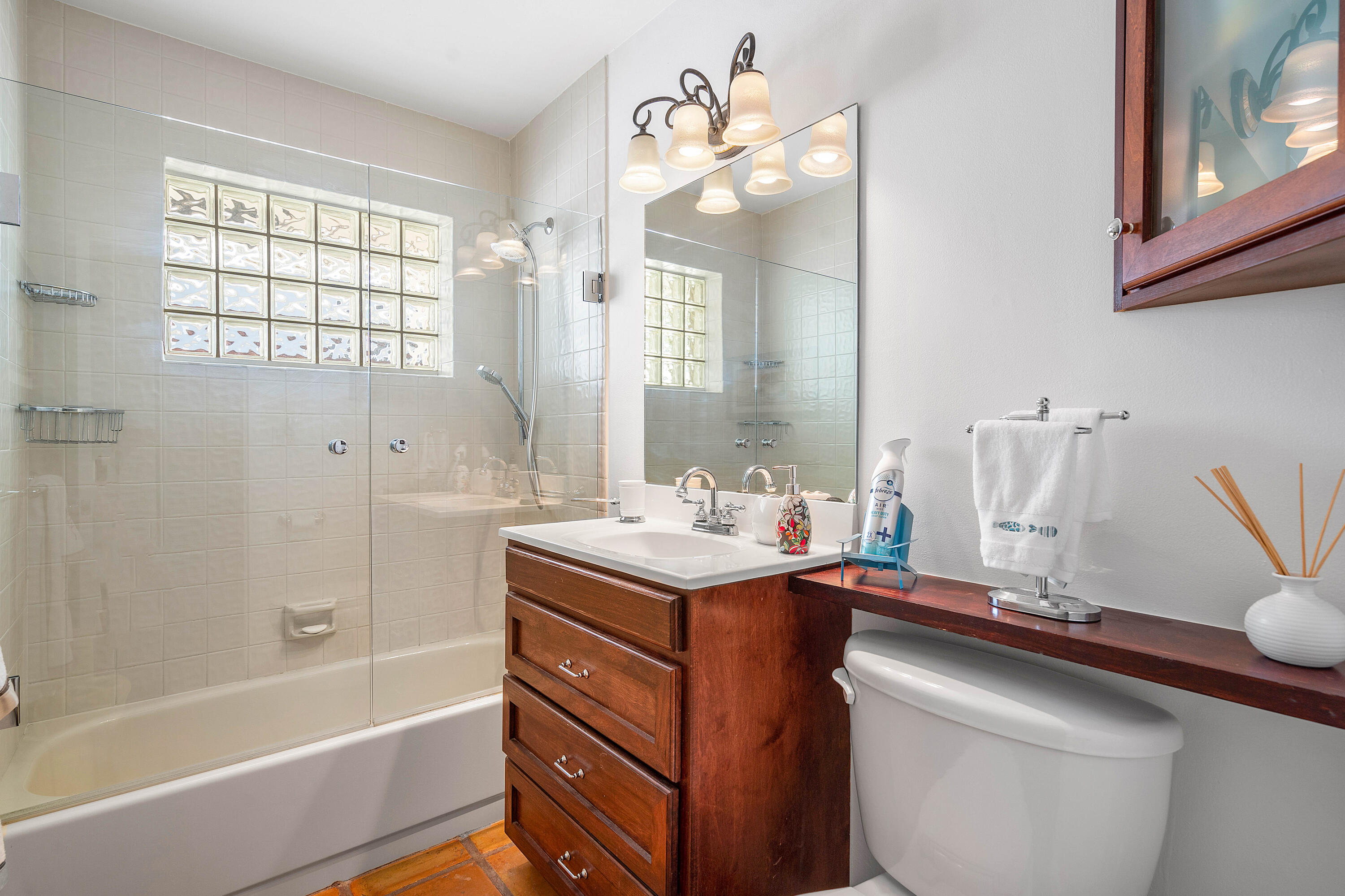 CORAL KEY VILLAS 5TH SEC - Residential Lease