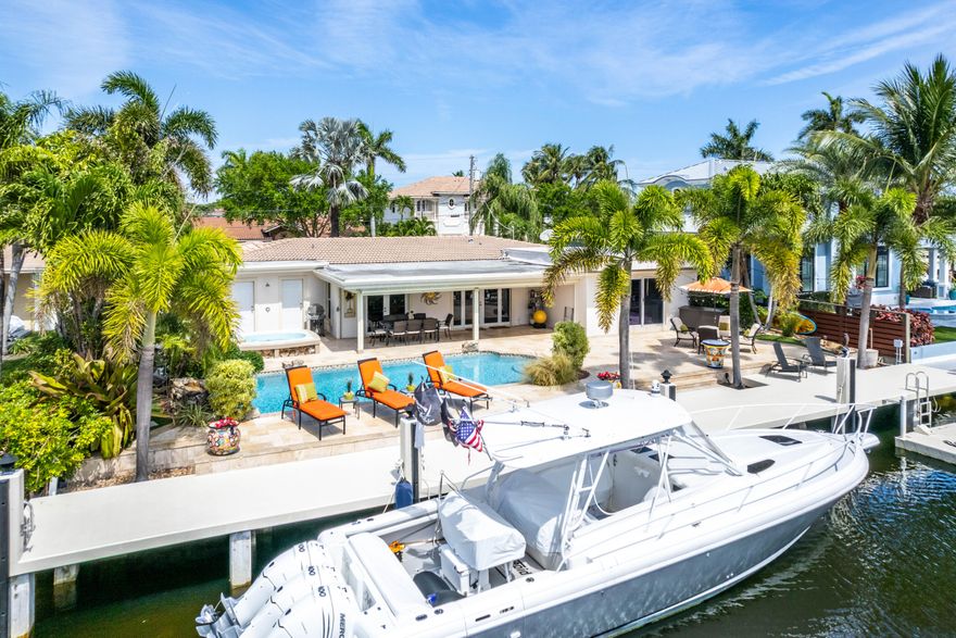 Intracoastal dream home with a Sunny backyard facing South, featuring a heated pool, spa, BBQ, outdoor kitchen and 3 bathrooms plus a Cabana bathroom. Bring your boat (up to 30 feet) and family & friends. Available May 1st to Nov 1st and then Dec 1st to Feb 26th 2027. Internet included, not electricity, not water.