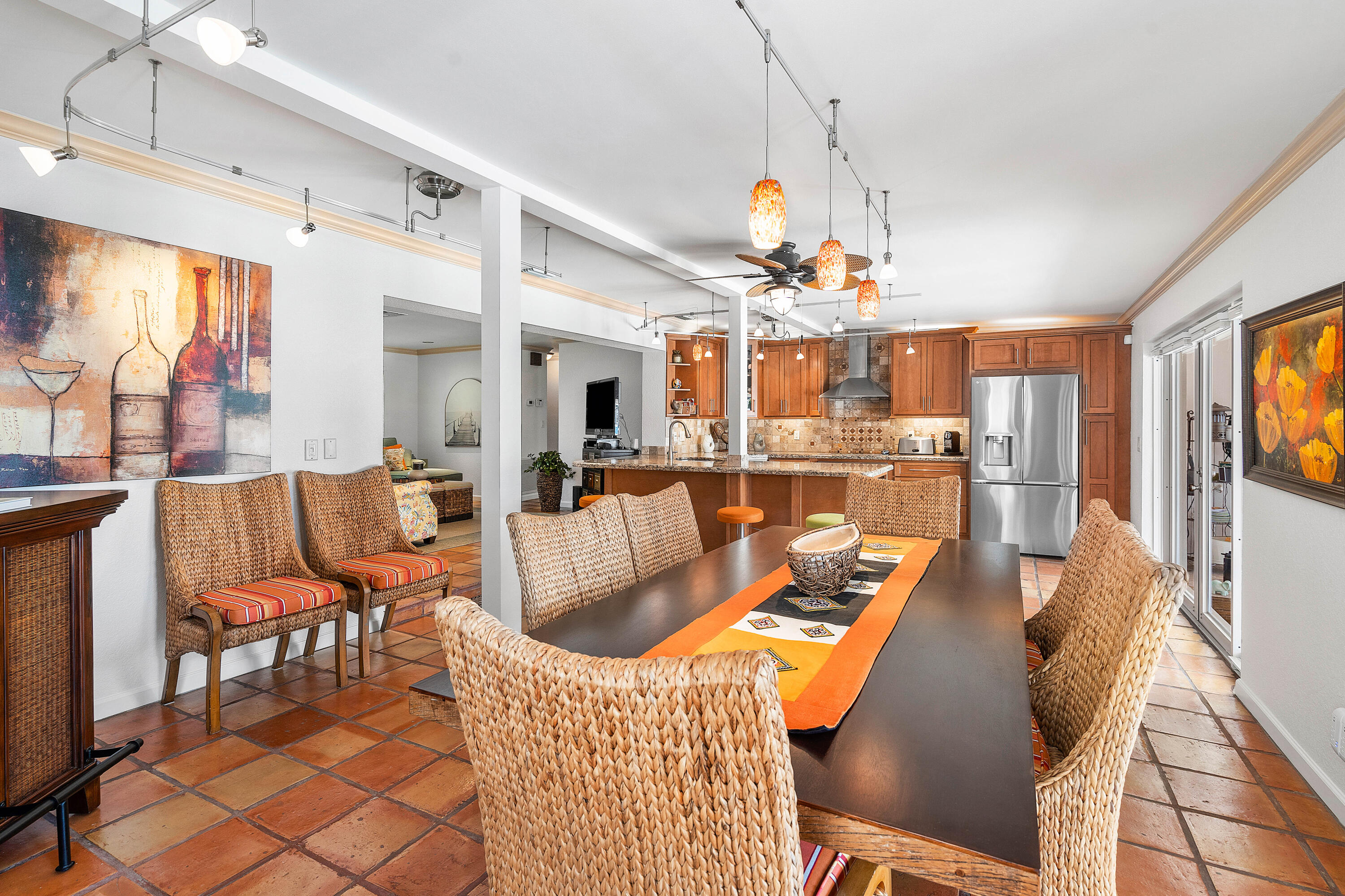 CORAL KEY VILLAS 5TH SEC - Residential Lease