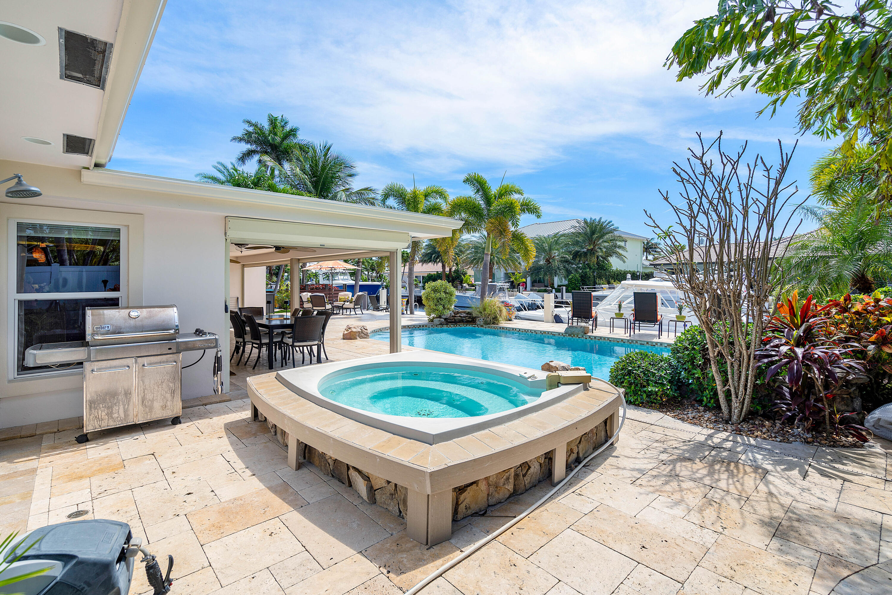 CORAL KEY VILLAS 5TH SEC - Residential Lease