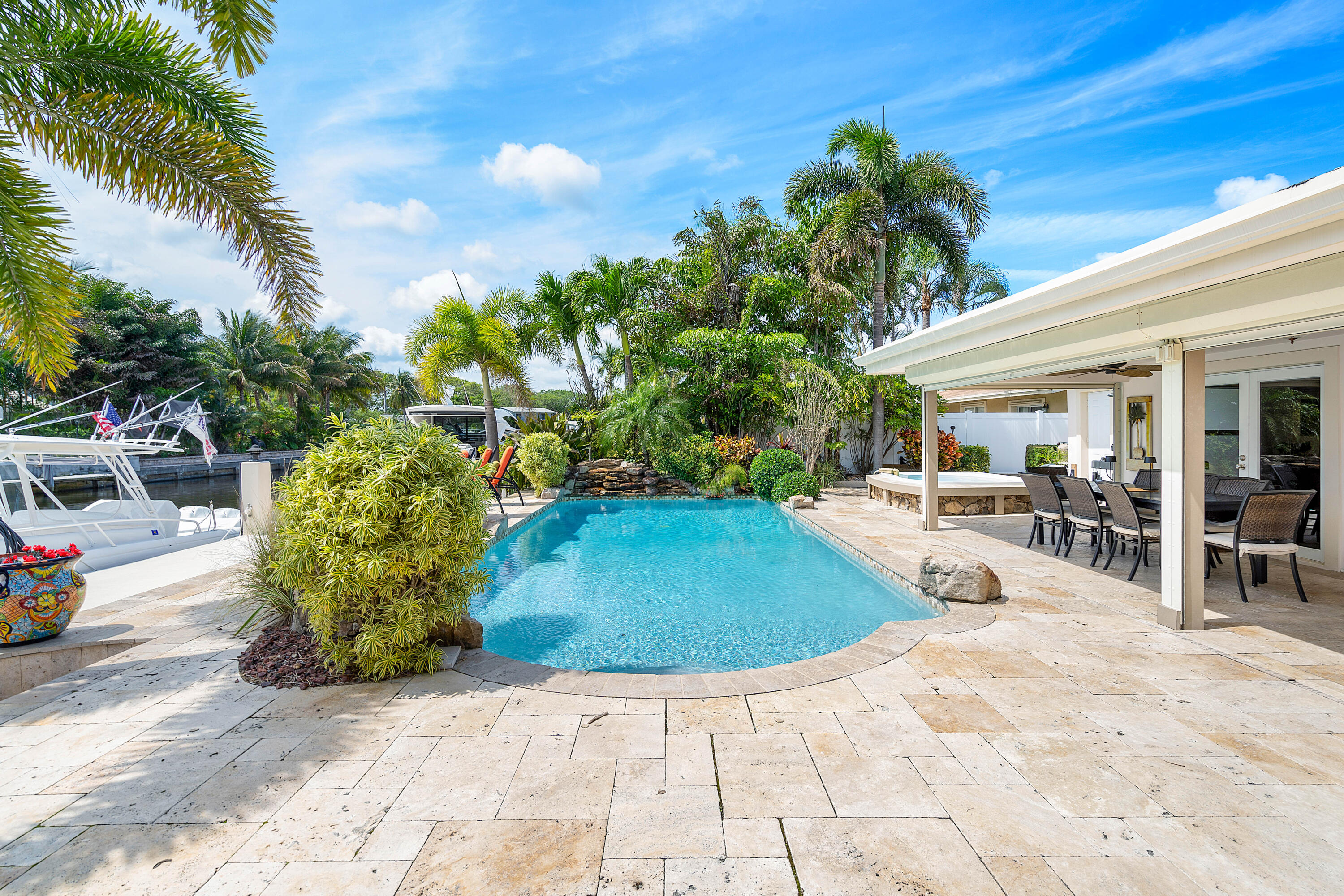 CORAL KEY VILLAS 5TH SEC - Residential Lease