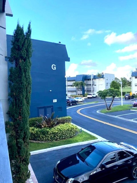 Tiny photo for 7817 Golf Cir Drive #210, Margate, FL 33063 (MLS # B26015992)