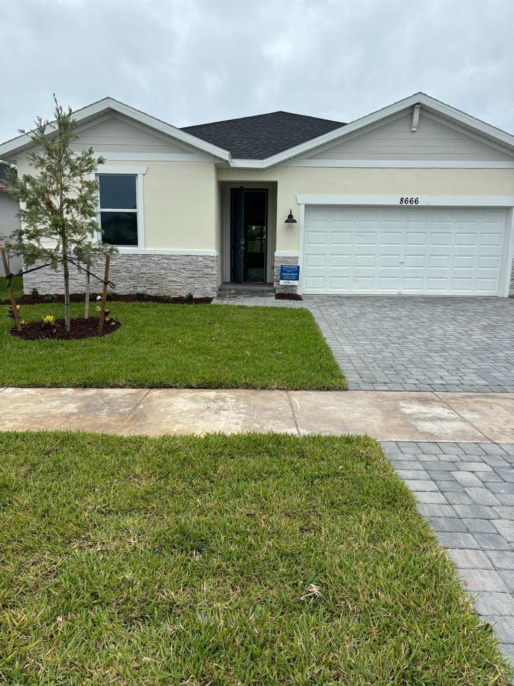 Photo of 8666 Dahlia Circle, Port Saint Lucie, FL 34986 (MLS # R10972898)