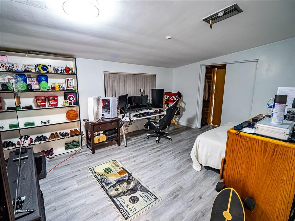 Cypress Lake 40-21 B - Residential