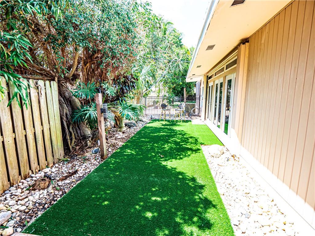 Cypress Lake 40-21 B - Residential