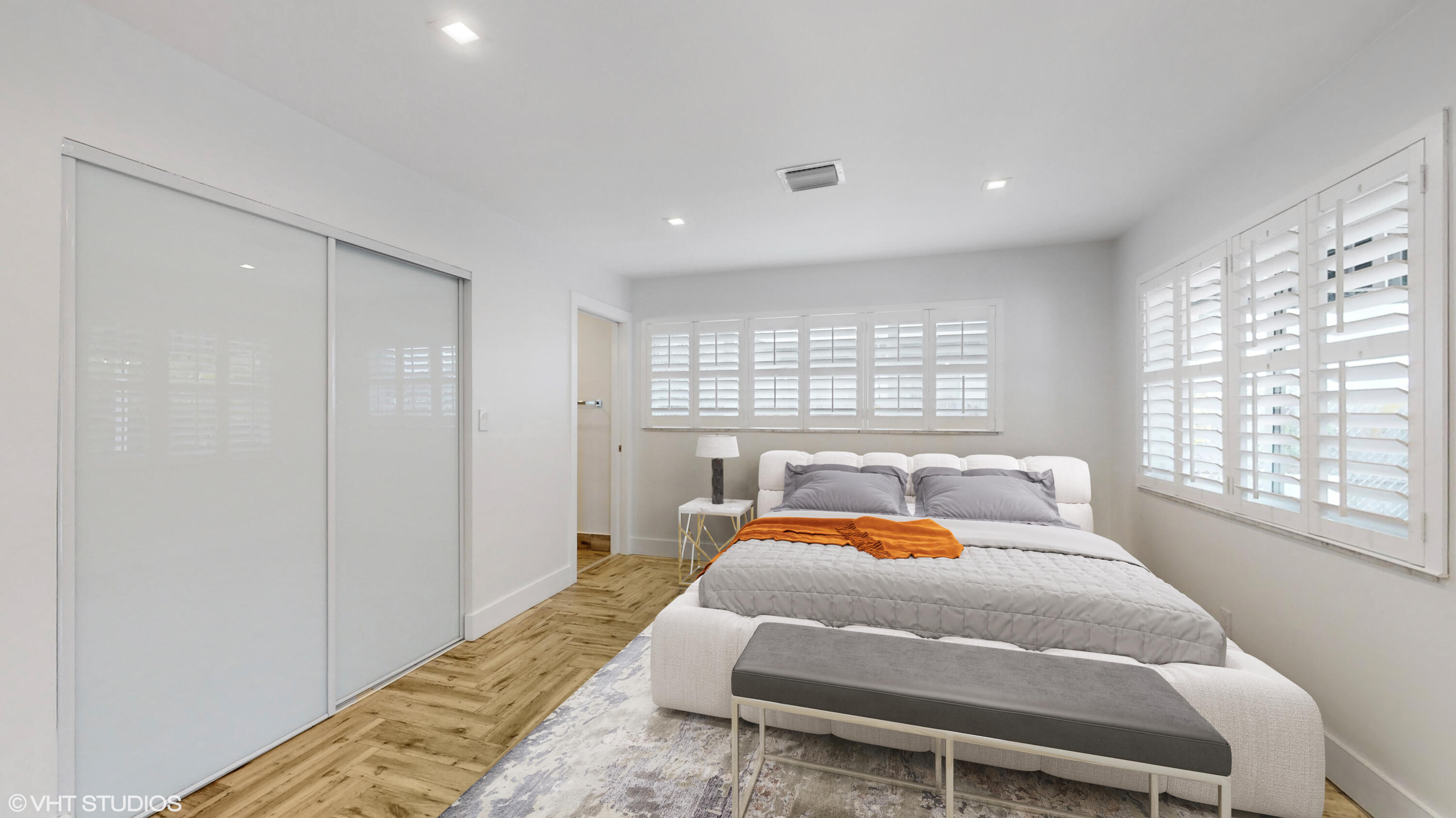 CORAL POINT - Residential