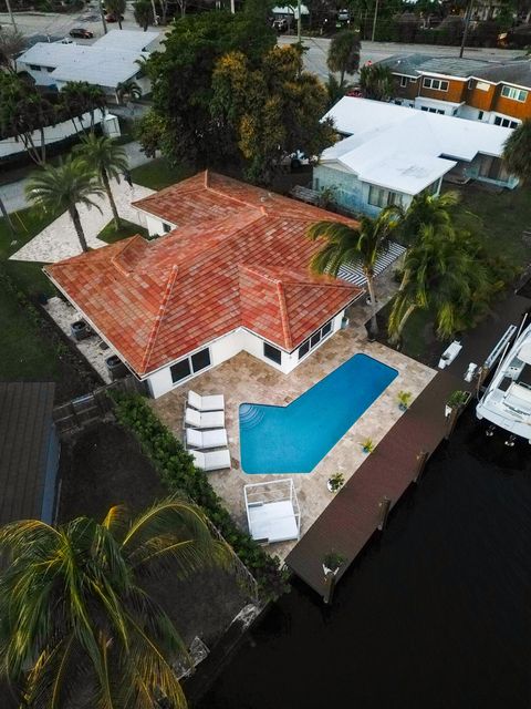 Florida CoLiving Houses For Sale 2164 NE 25th Street Wilton Manors FL 33305