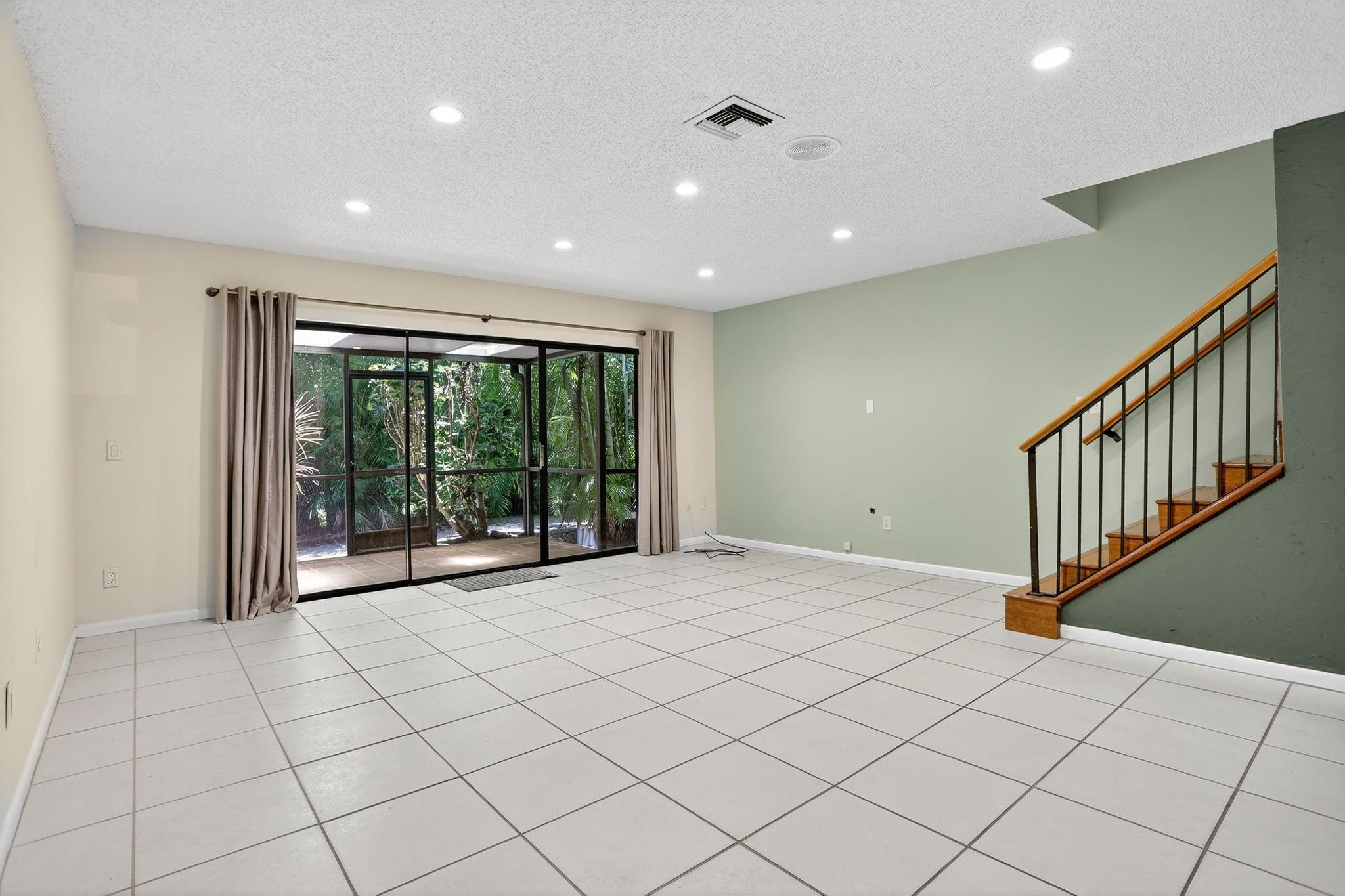 Townhomes Of Lighthouse P - Residential Lease