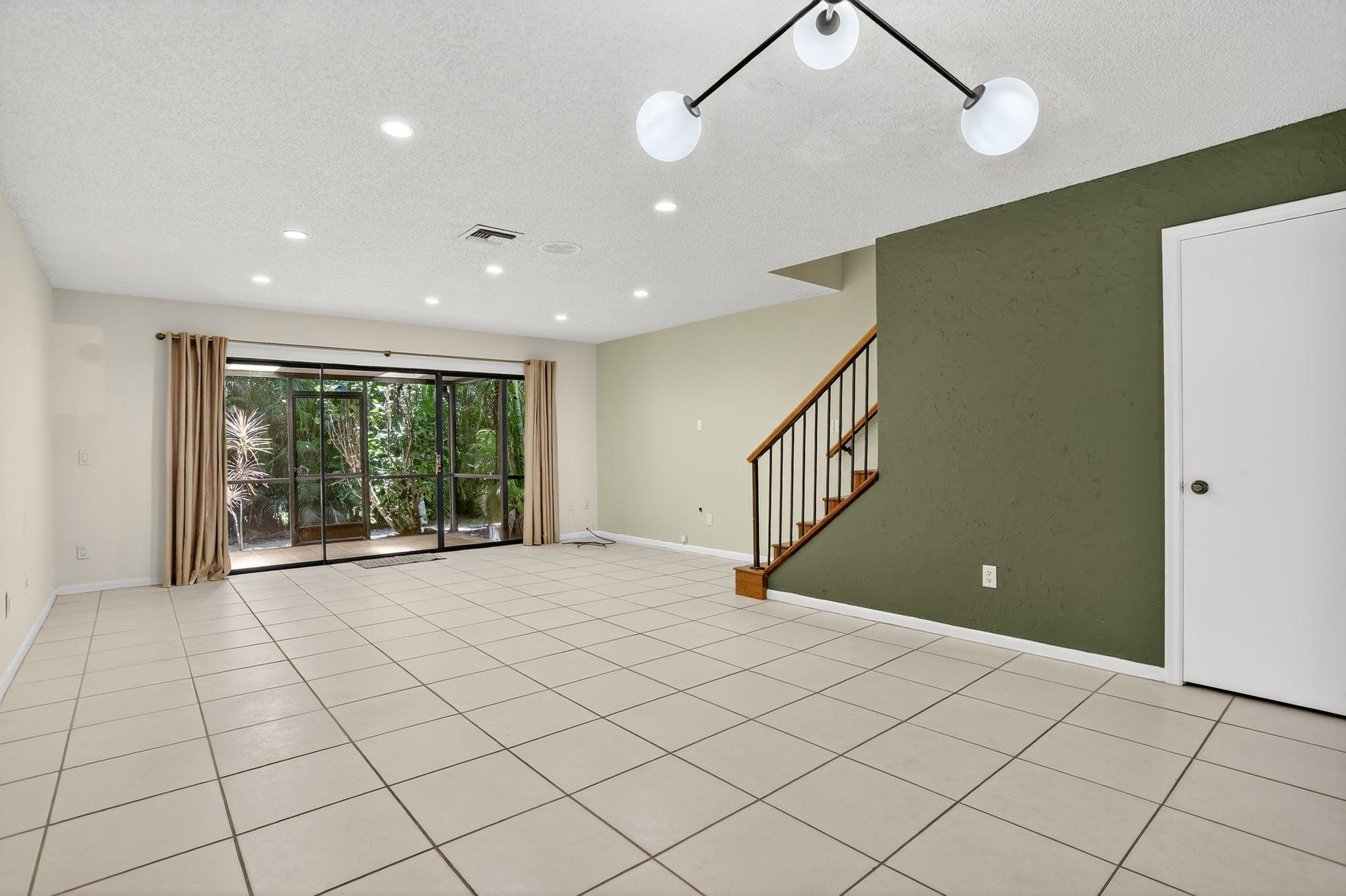 Townhomes Of Lighthouse P - Residential Lease
