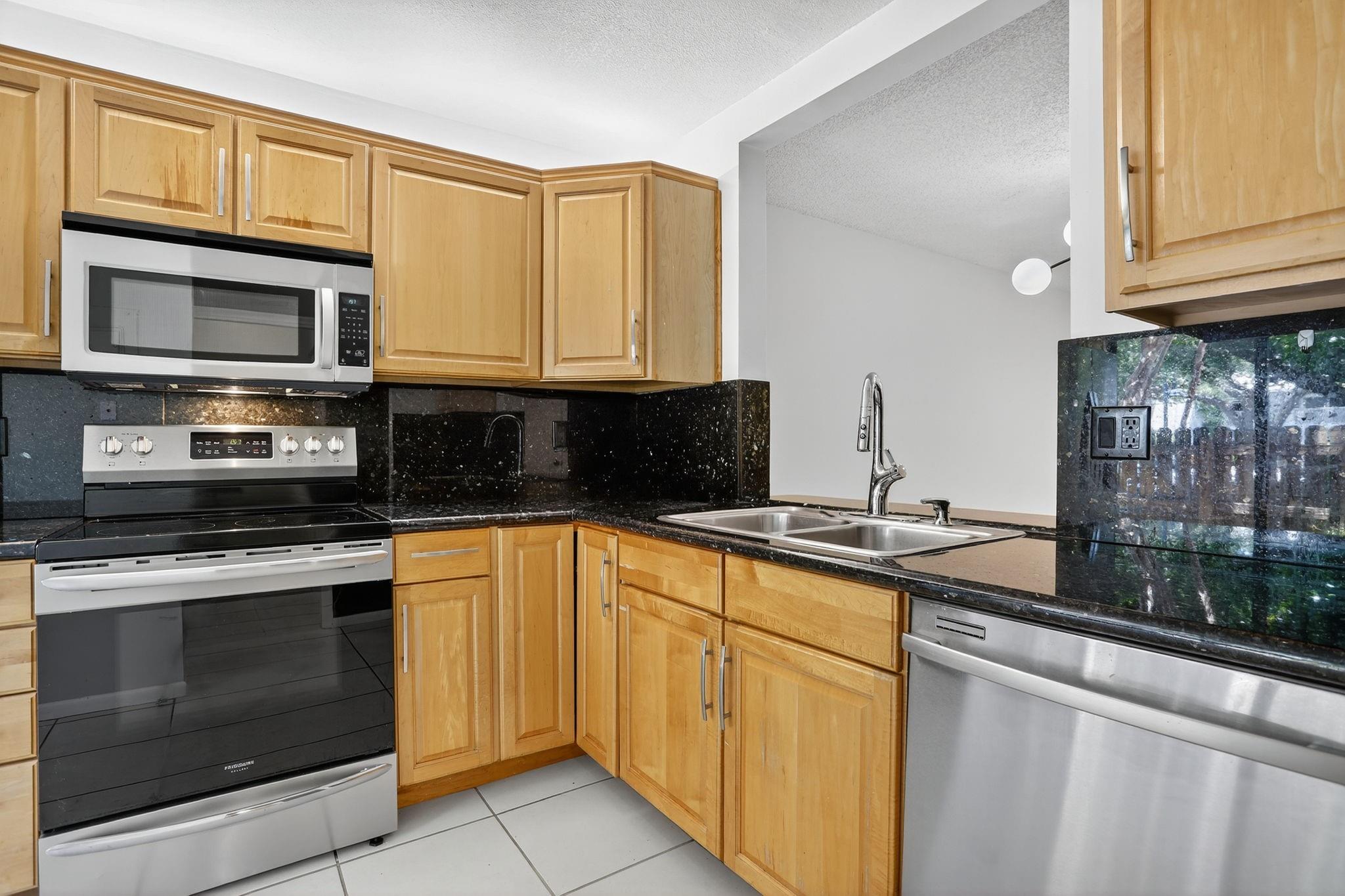 Townhomes Of Lighthouse P - Residential Lease