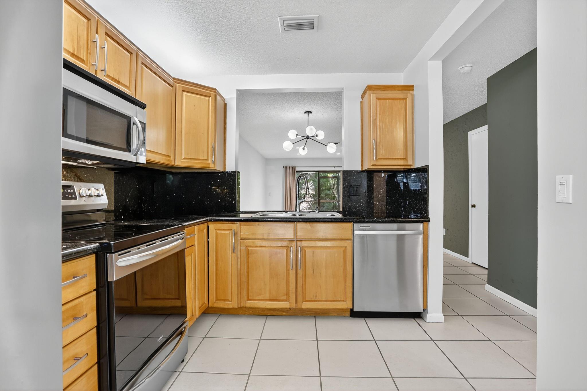 Townhomes Of Lighthouse P - Residential Lease