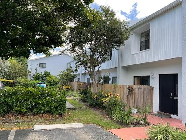 Townhomes Of Lighthouse P - Residential Lease