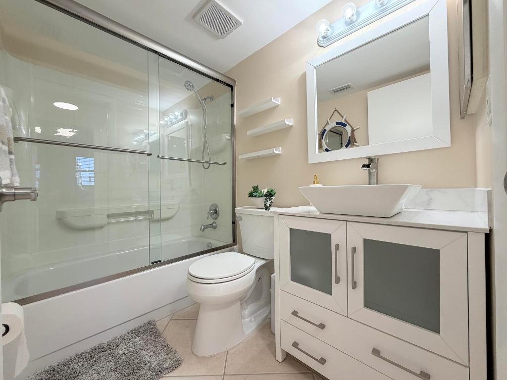 OCEAN HARBOUR CONDOMINIUM C - Residential