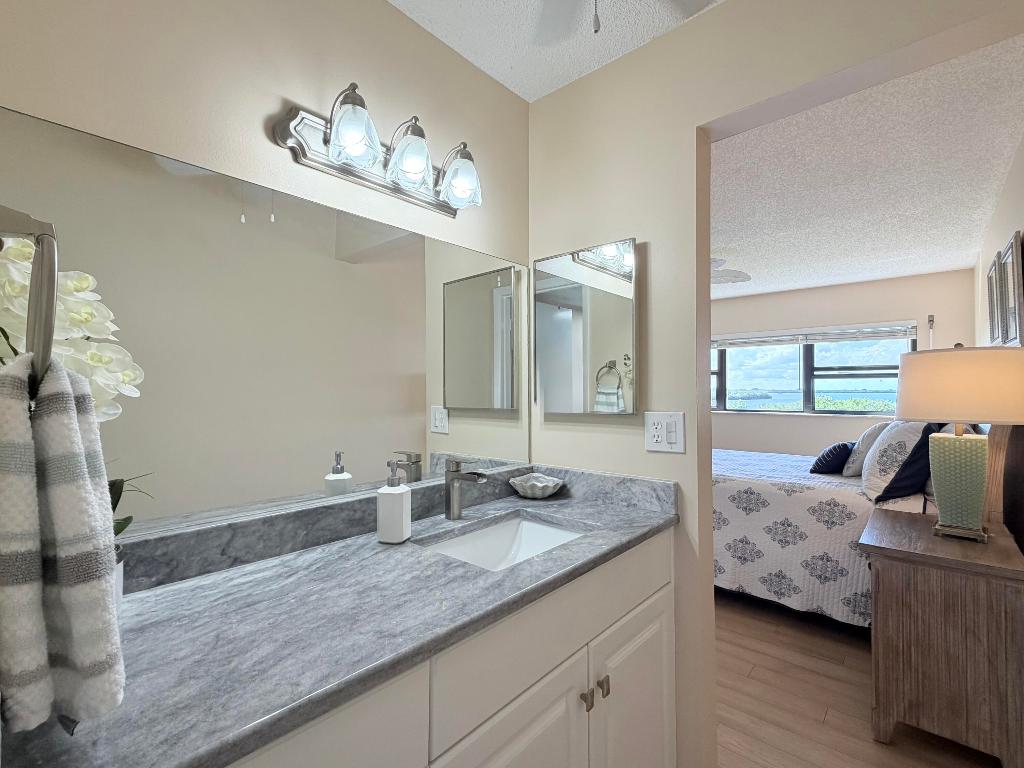 OCEAN HARBOUR CONDOMINIUM C - Residential