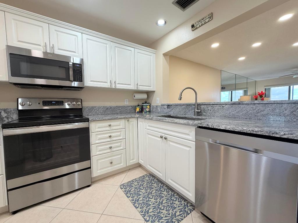 OCEAN HARBOUR CONDOMINIUM C - Residential