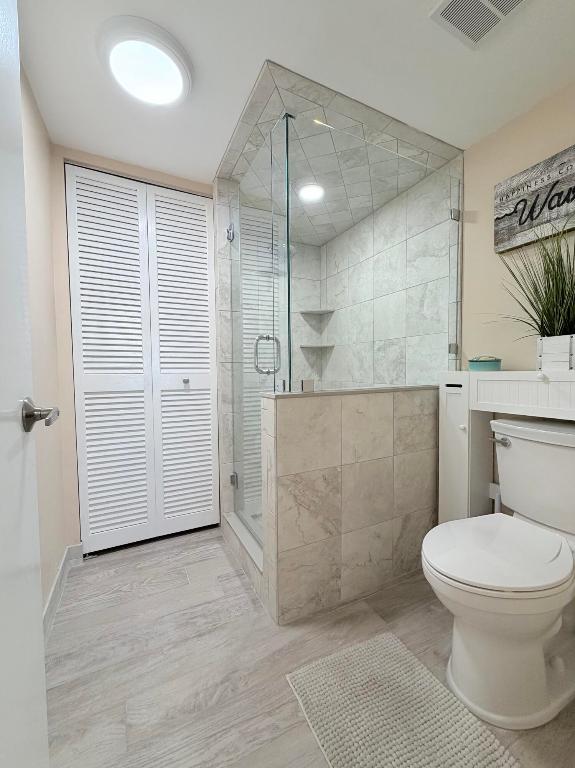 OCEAN HARBOUR CONDOMINIUM C - Residential