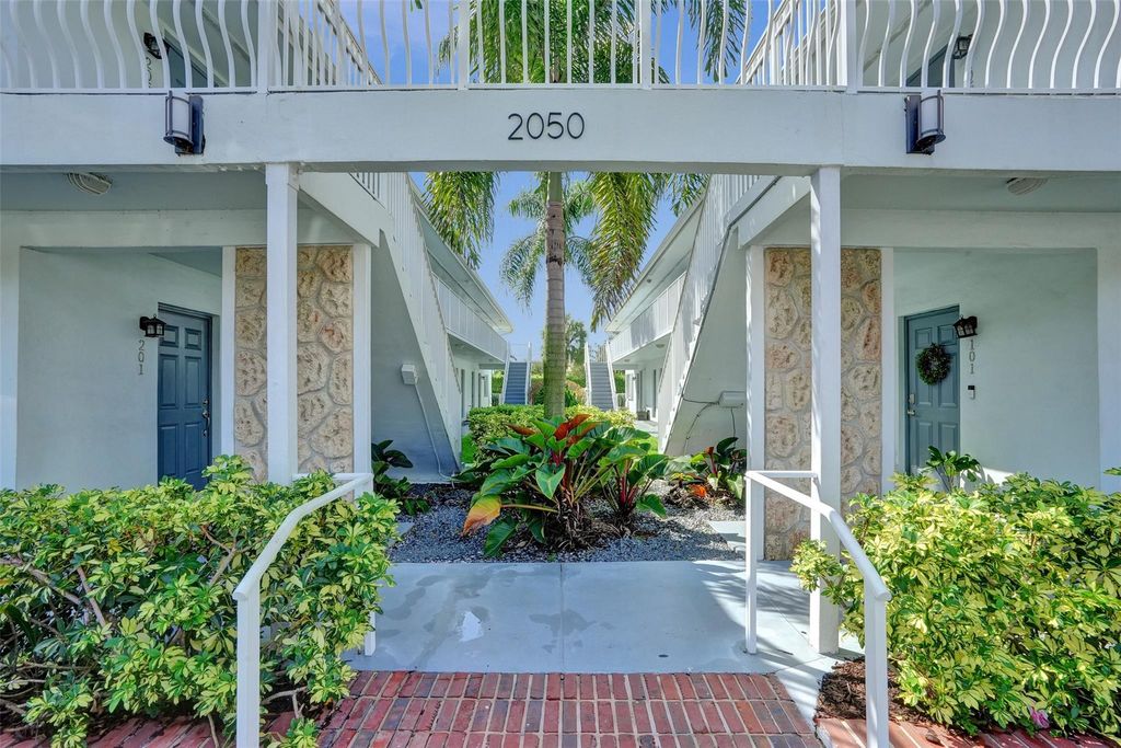 Photo of 2050 NE 39th Street #207, Fort Lauderdale, FL 33308 (MLS # F10480152)