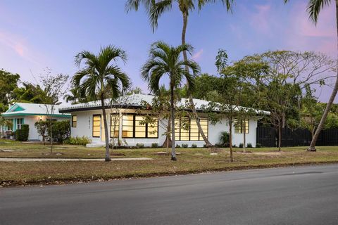 1817 NE 2nd St Pompano Beach FL 33060
