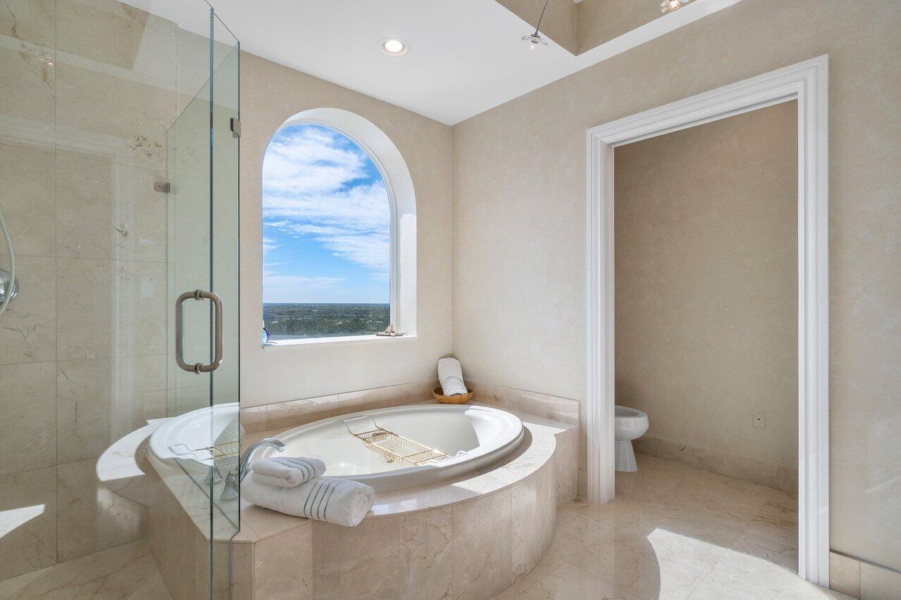 LANDMARK AT THE GARDENS C - Residential