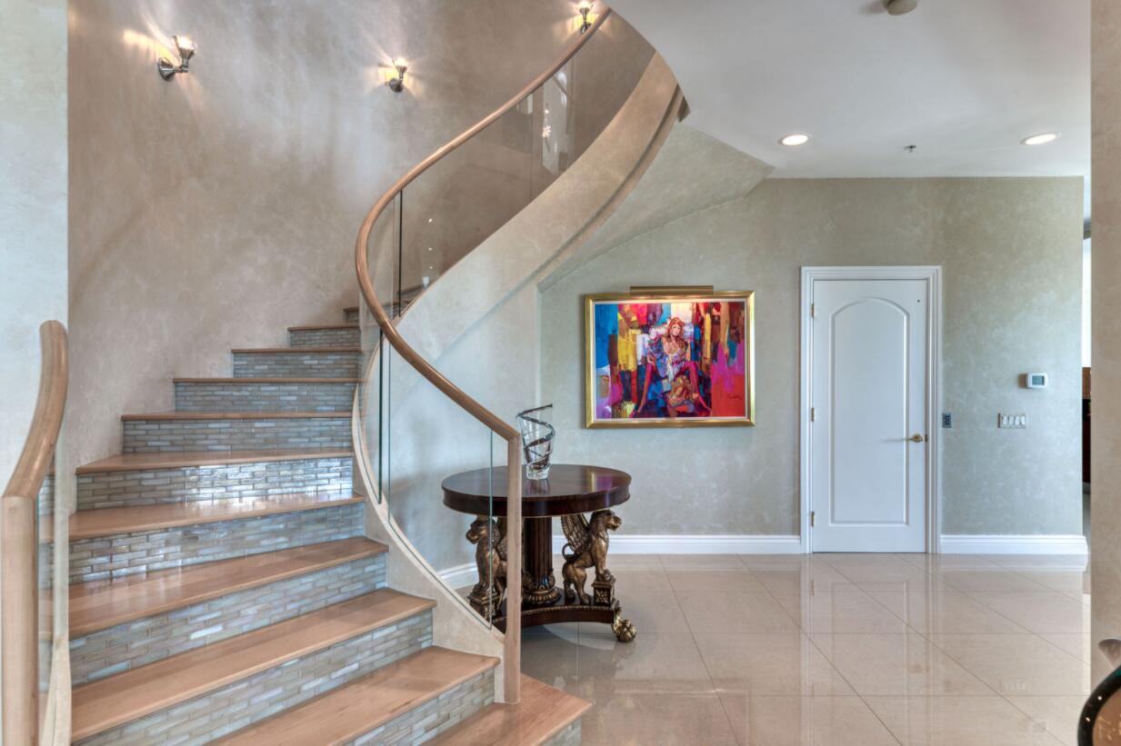 LANDMARK AT THE GARDENS C - Residential