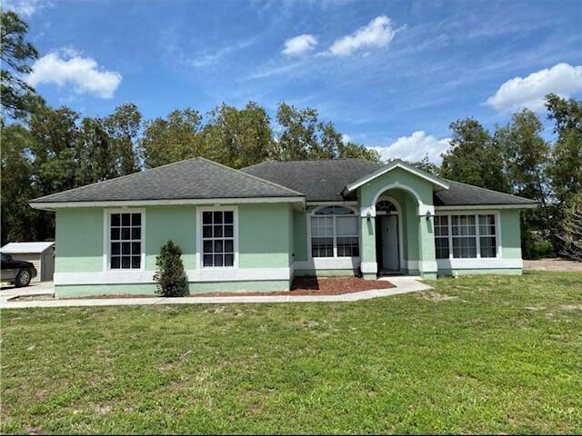 3/2 CBS home in one of the most sought after areas in the acreage. Vaulted ceilings, 1.25 acres, no pond, clear of debris. Seller has an appraisal in hand dated 01/15/2023 for 490k.