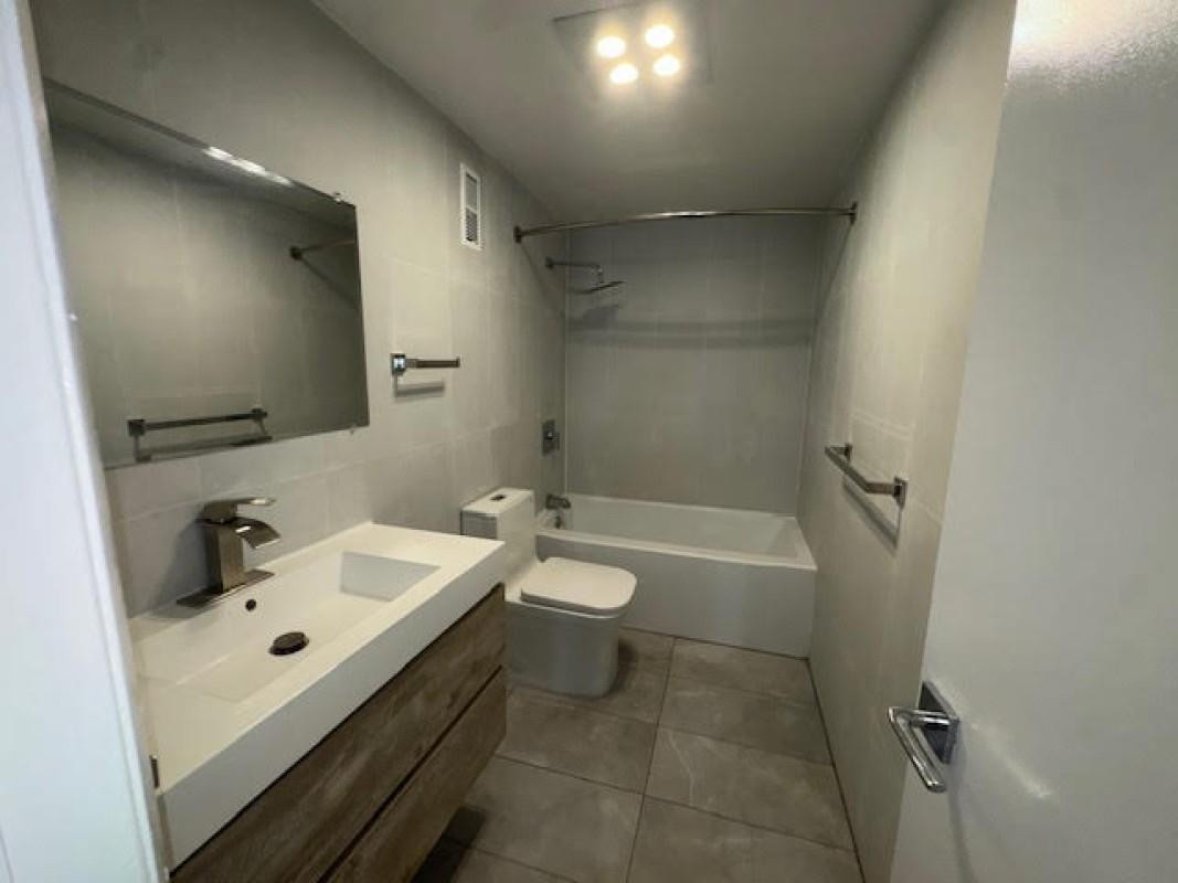 Hollywood Ridge Farms - Residential Lease